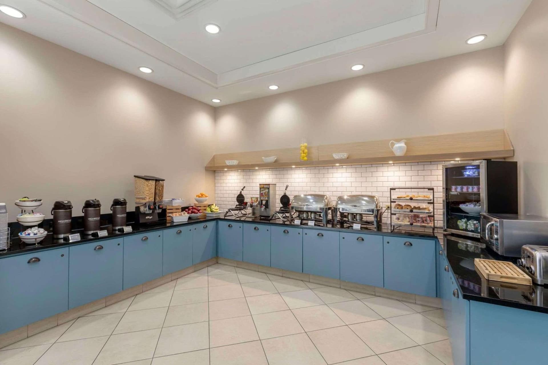 Country Inn & Suites by Radisson, Elk Grove Village-Itasca gallery photo in Elk Grove Village, IL — image 39