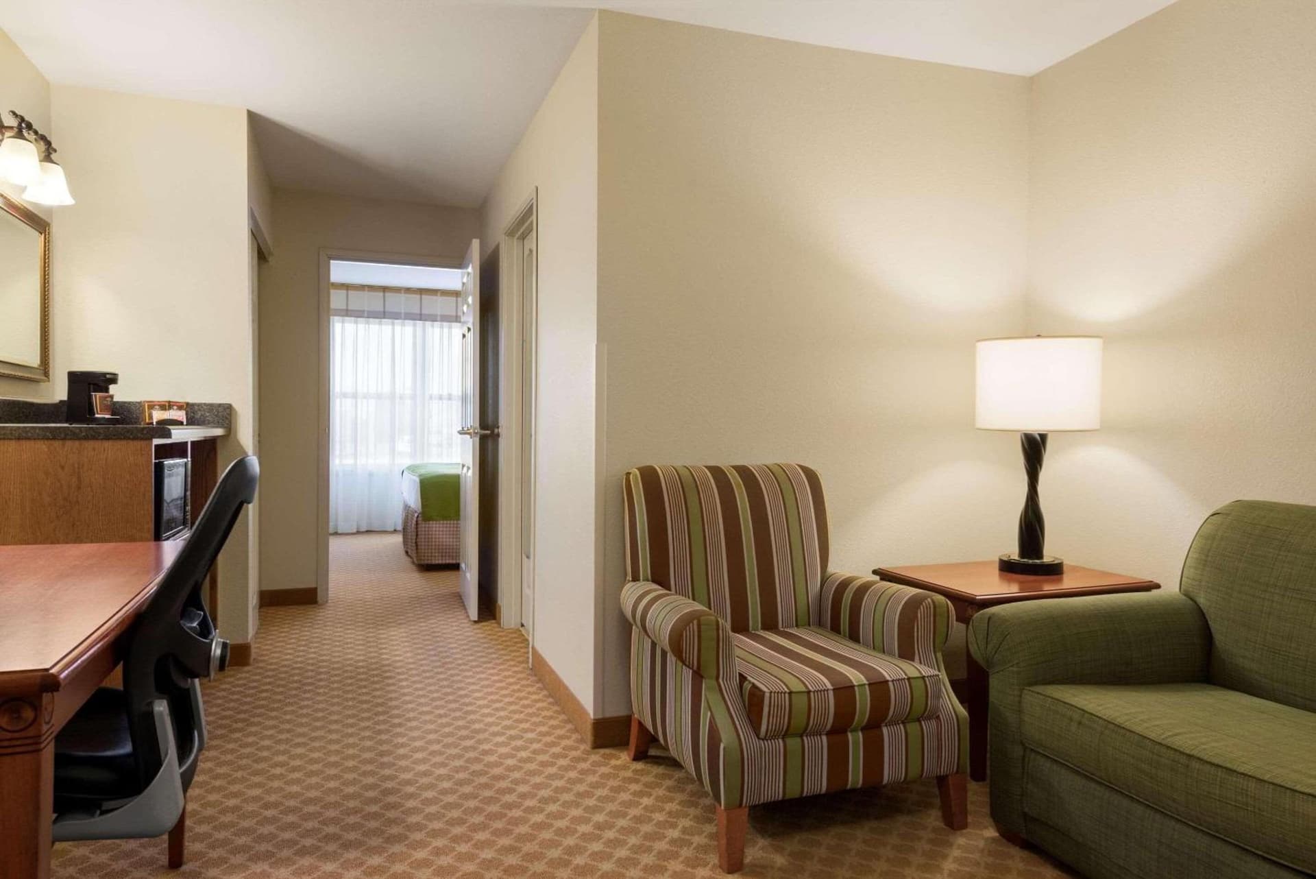 Country Inn & Suites by Radisson, Peoria North, IL gallery photo in Peoria, IL — image 35