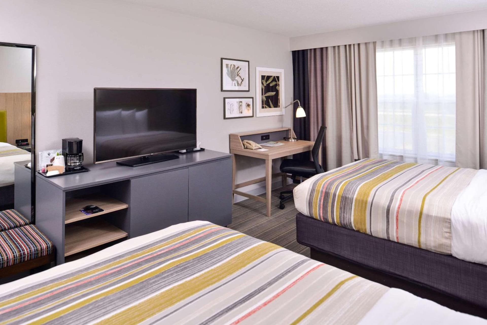 Country Inn & Suites by Radisson, Tinley Park, IL gallery photo in Tinley Park, IL — image 29