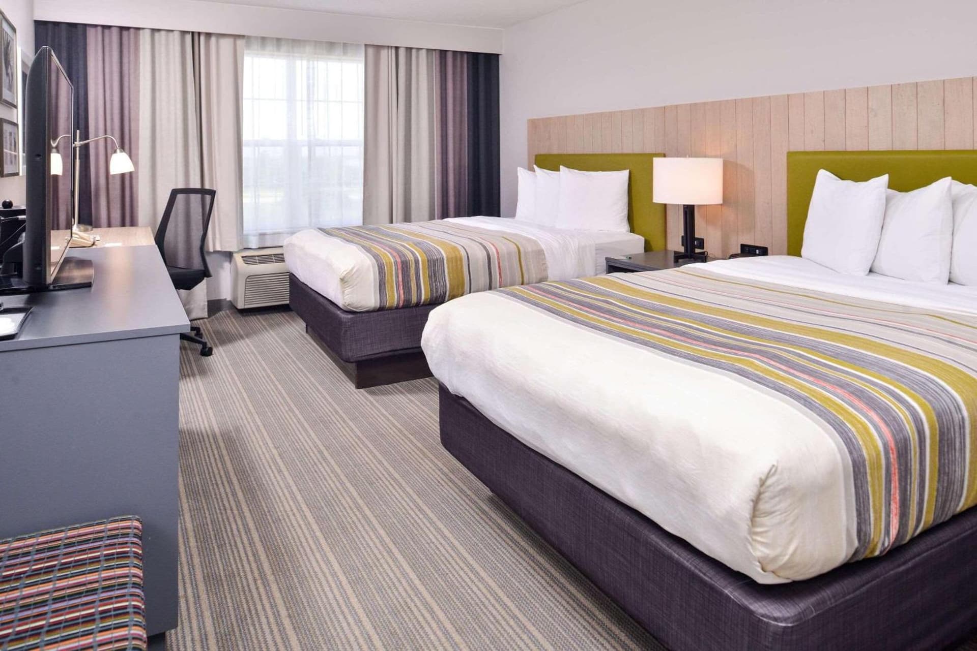 Country Inn & Suites by Radisson, Tinley Park, IL gallery photo in Tinley Park, IL — image 37
