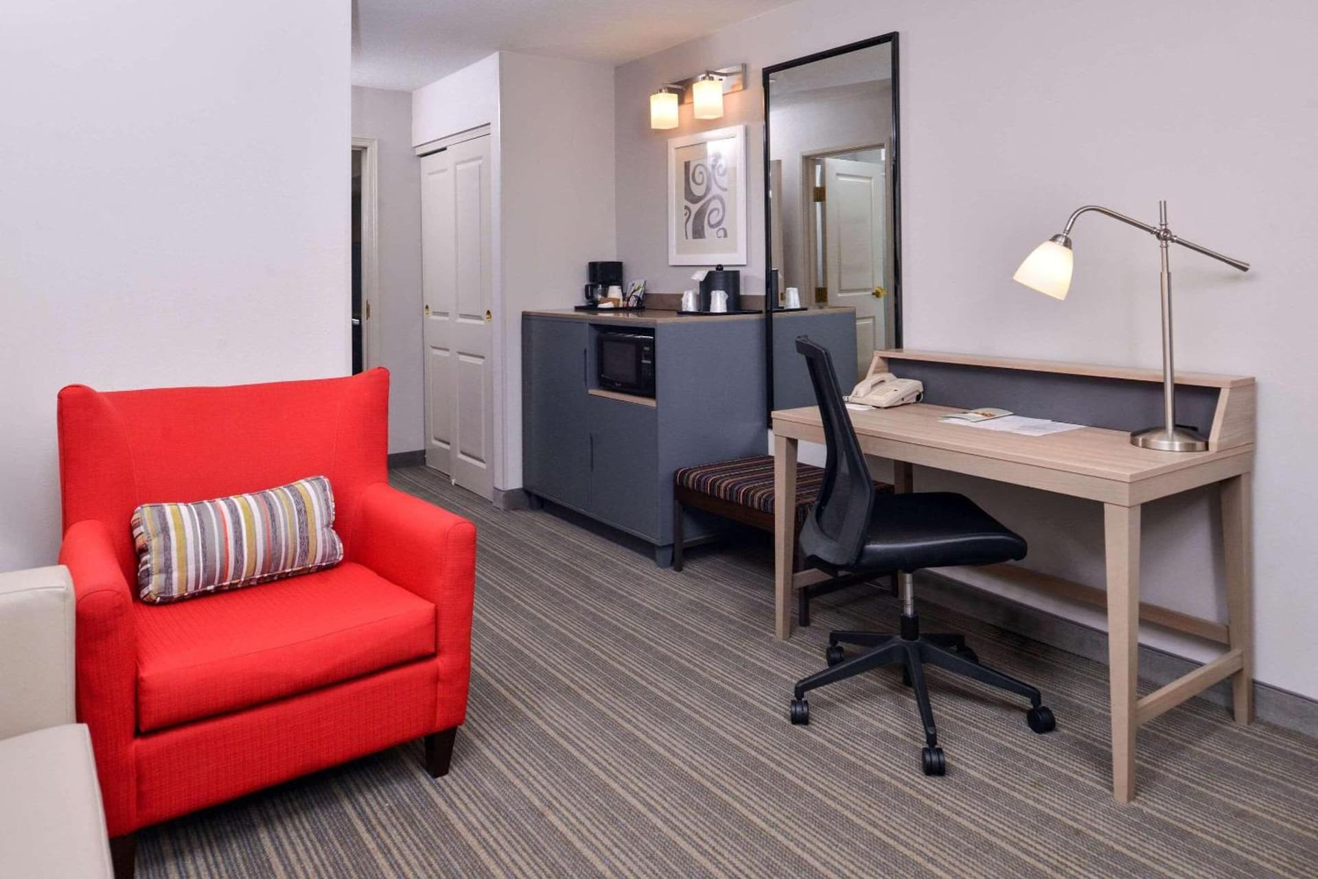 Country Inn & Suites by Radisson, Tinley Park, IL gallery photo in Tinley Park, IL — image 40