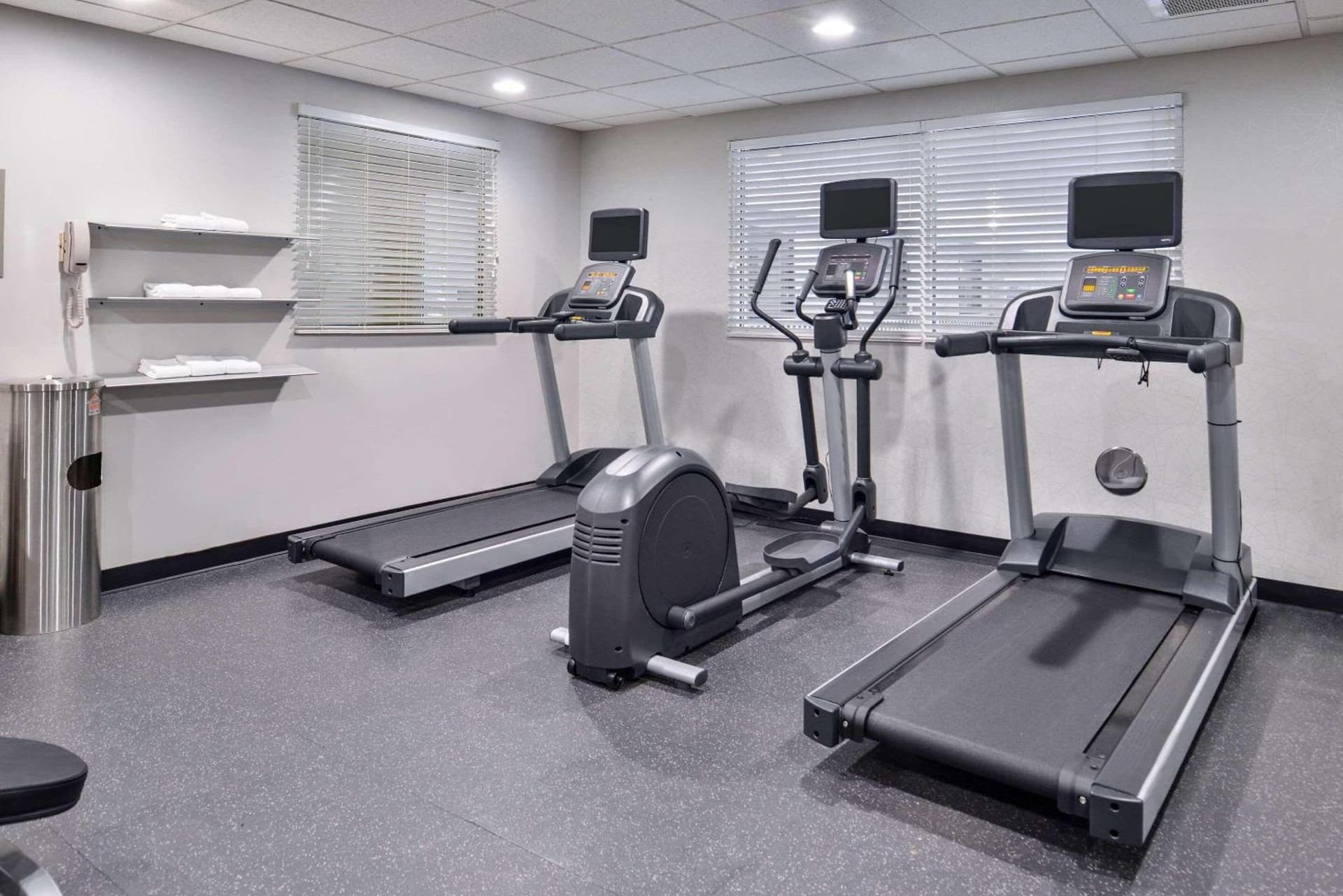 Country Inn & Suites by Radisson, Tinley Park, IL gallery photo in Tinley Park, IL — image 23