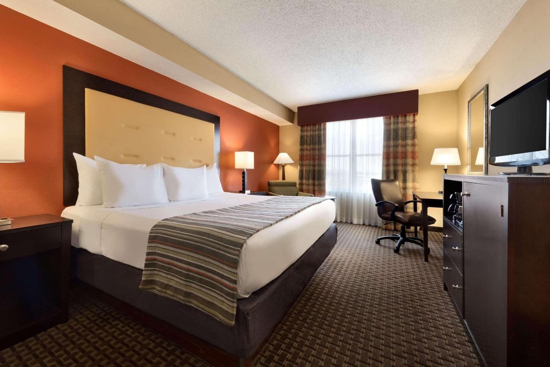 Garner Hotel Evansville East by IHG gallery photo in Evansville, IN — image 39