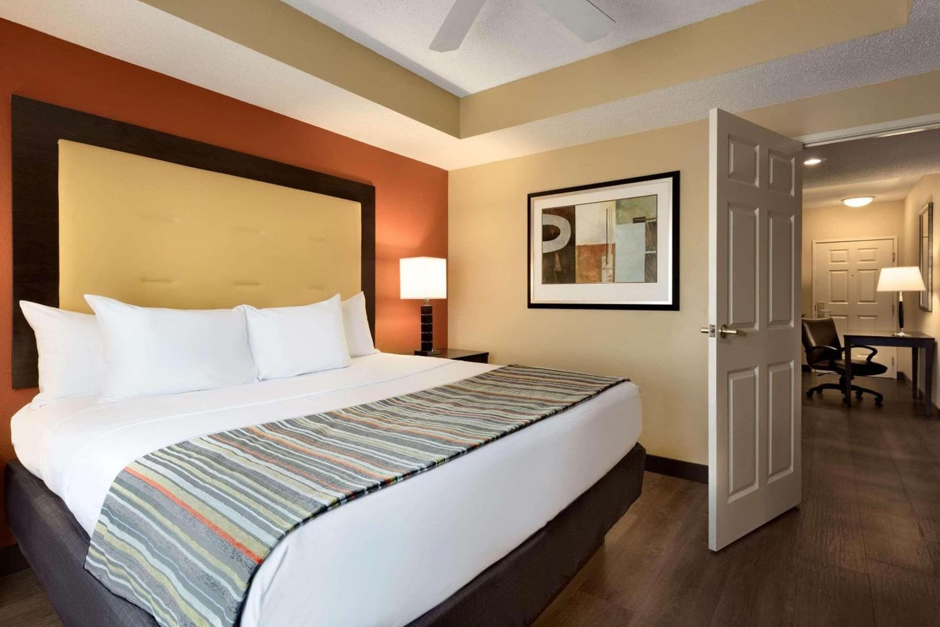 Garner Hotel Evansville East by IHG gallery photo in Evansville, IN — image 11