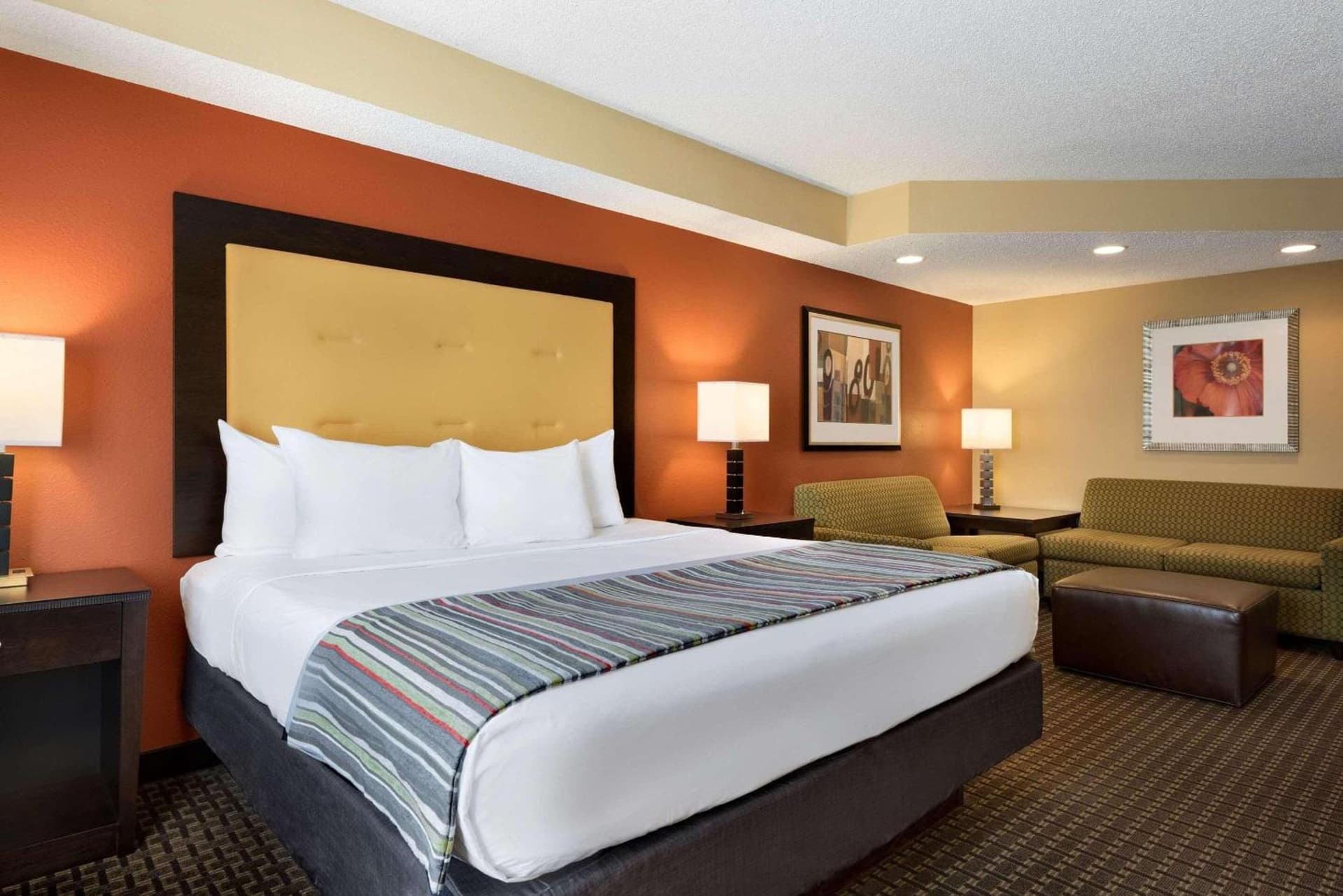 Garner Hotel Evansville East by IHG gallery photo in Evansville, IN — image 18