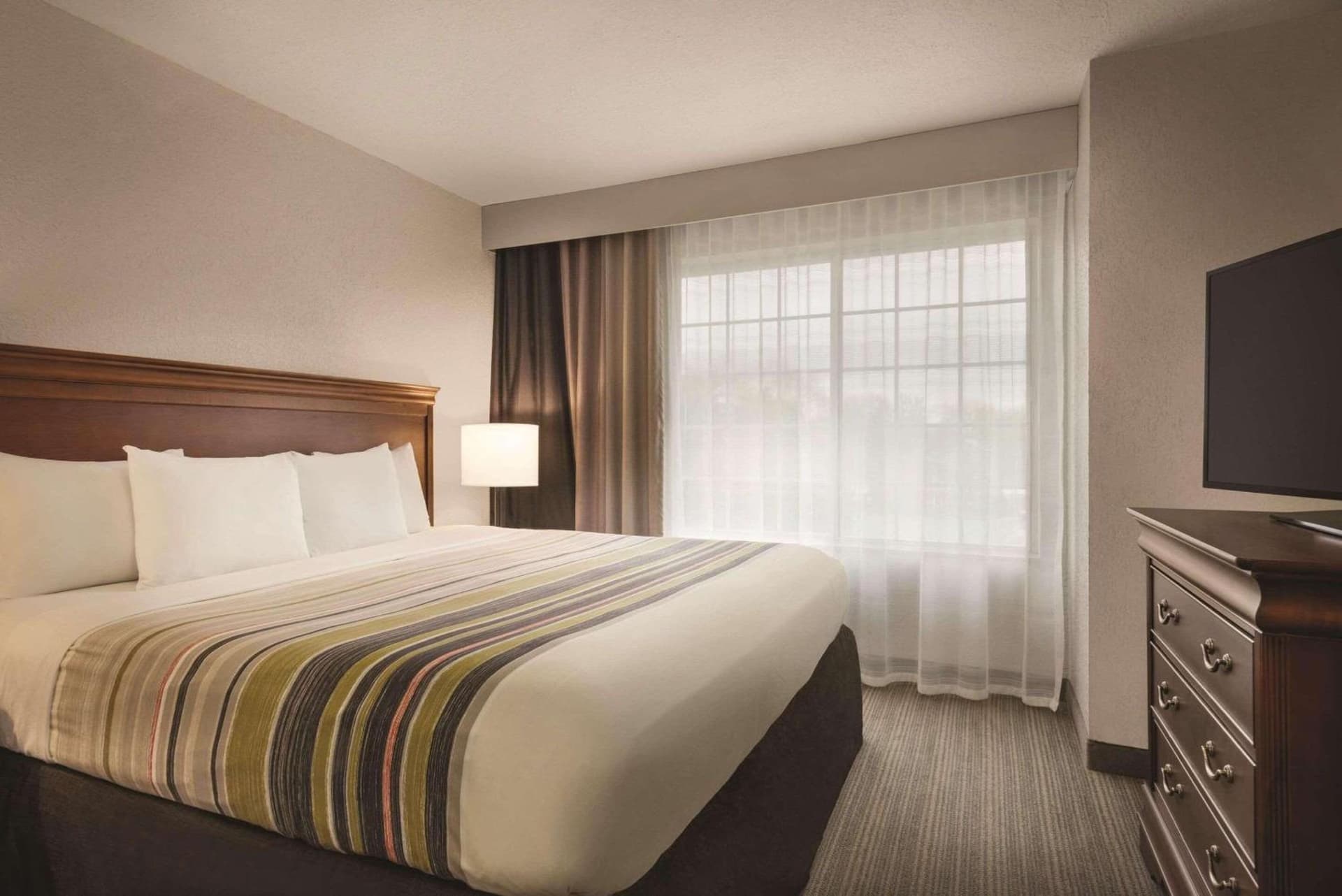Country Inn & Suites by Radisson, Valparaiso, IN gallery photo in Valparaiso, IN — image 12