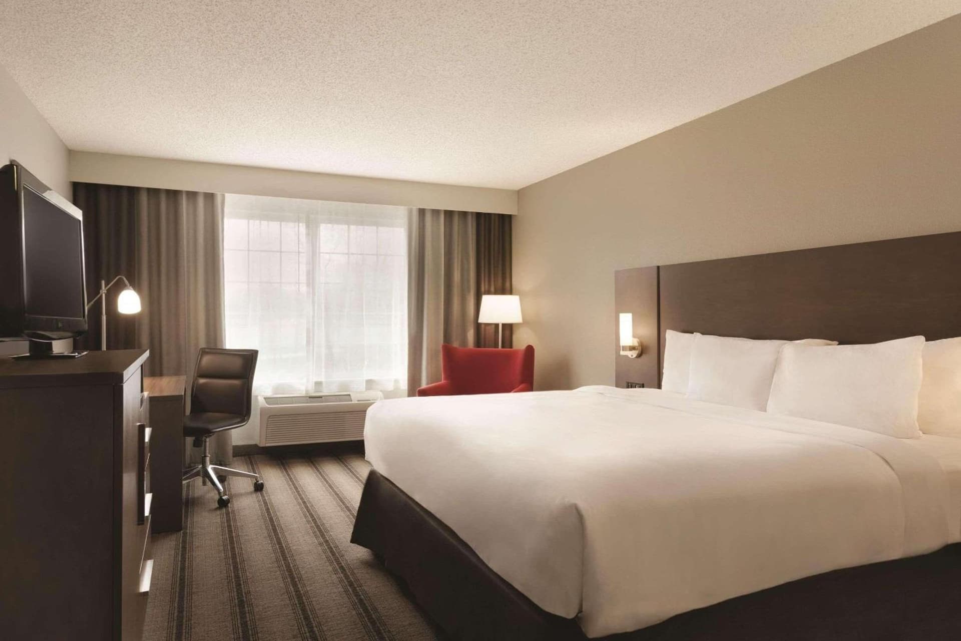 Country Inn & Suites by Radisson, Indianapolis Airport South, IN gallery photo in Indianapolis, IN — image 24