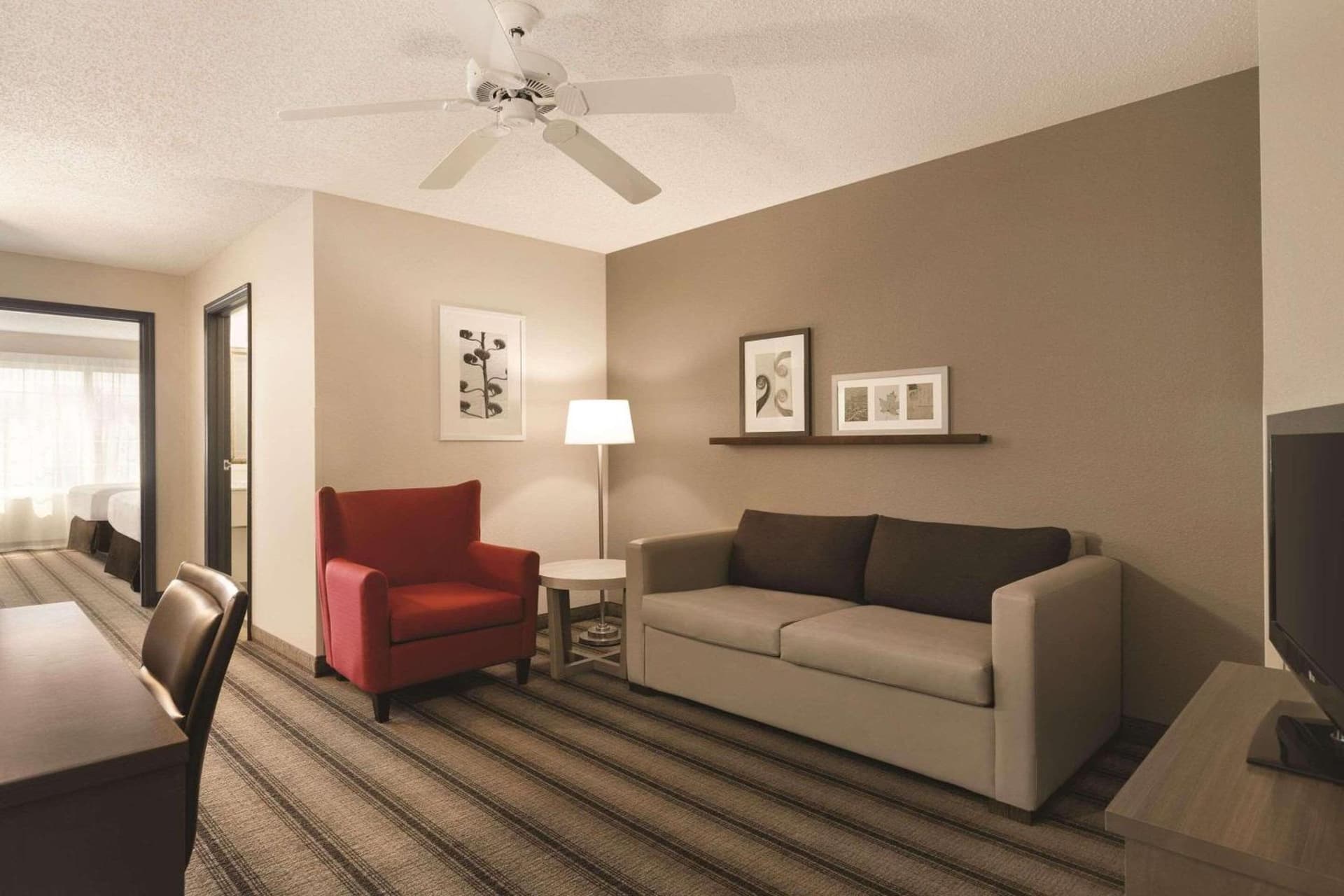 Country Inn & Suites by Radisson, Indianapolis Airport South, IN gallery photo in Indianapolis, IN — image 30