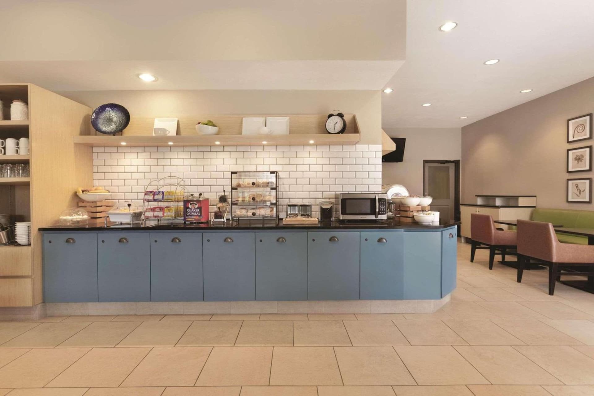 Country Inn & Suites by Radisson, Indianapolis Airport South, IN gallery photo in Indianapolis, IN — image 27