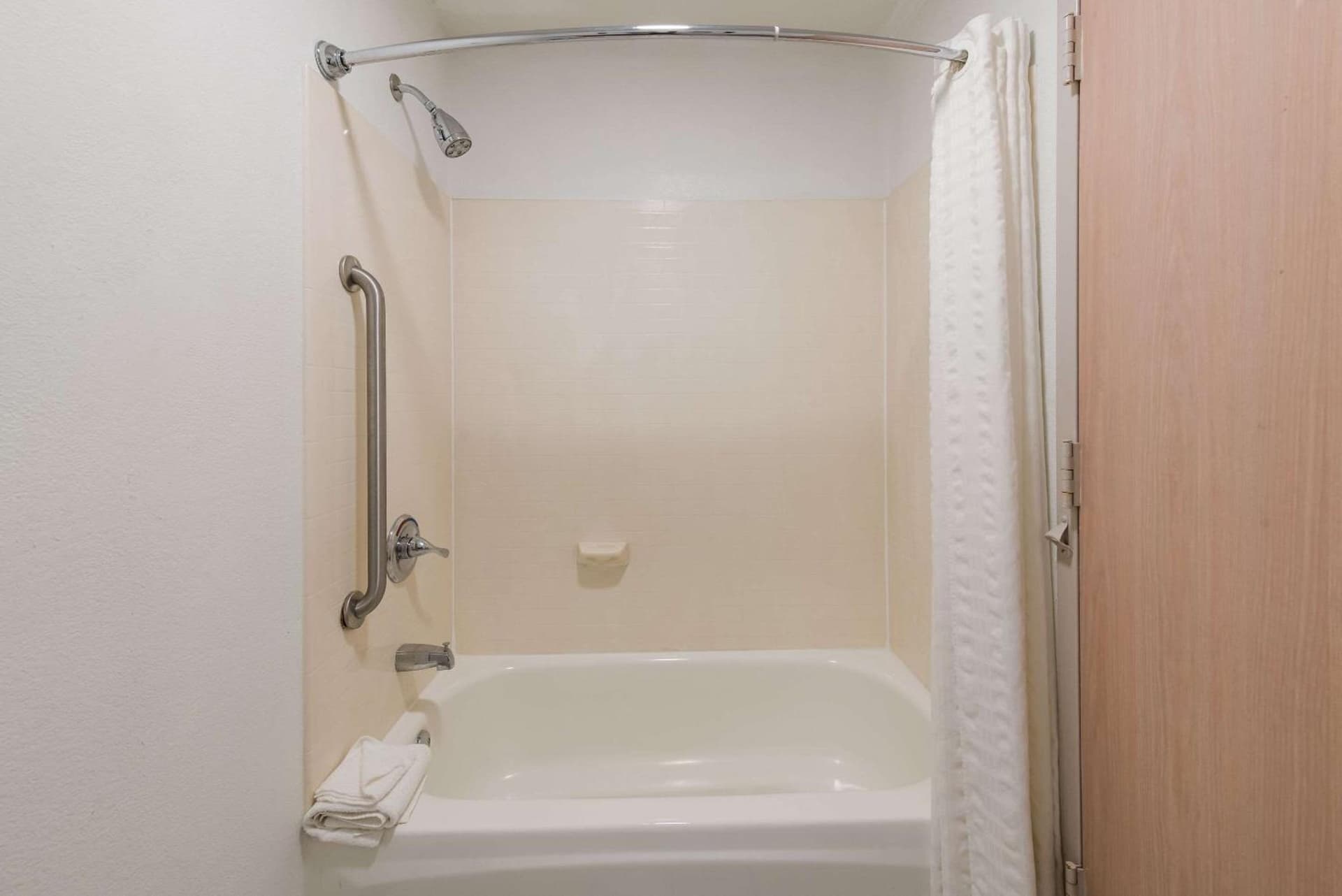 Country Inn & Suites by Radisson, Wichita East, KS gallery photo in Wichita, KS — image 11