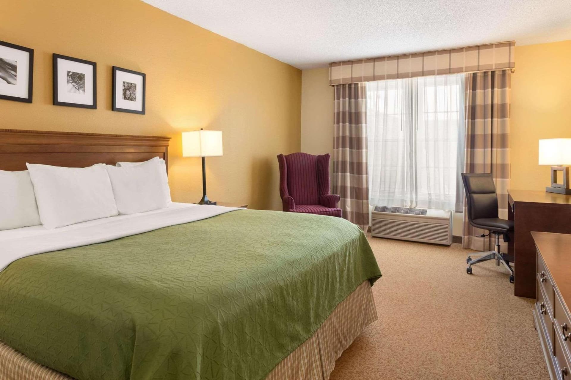 Country Inn & Suites by Radisson, Salina, KS property views in Salina, KS — gallery photo 3