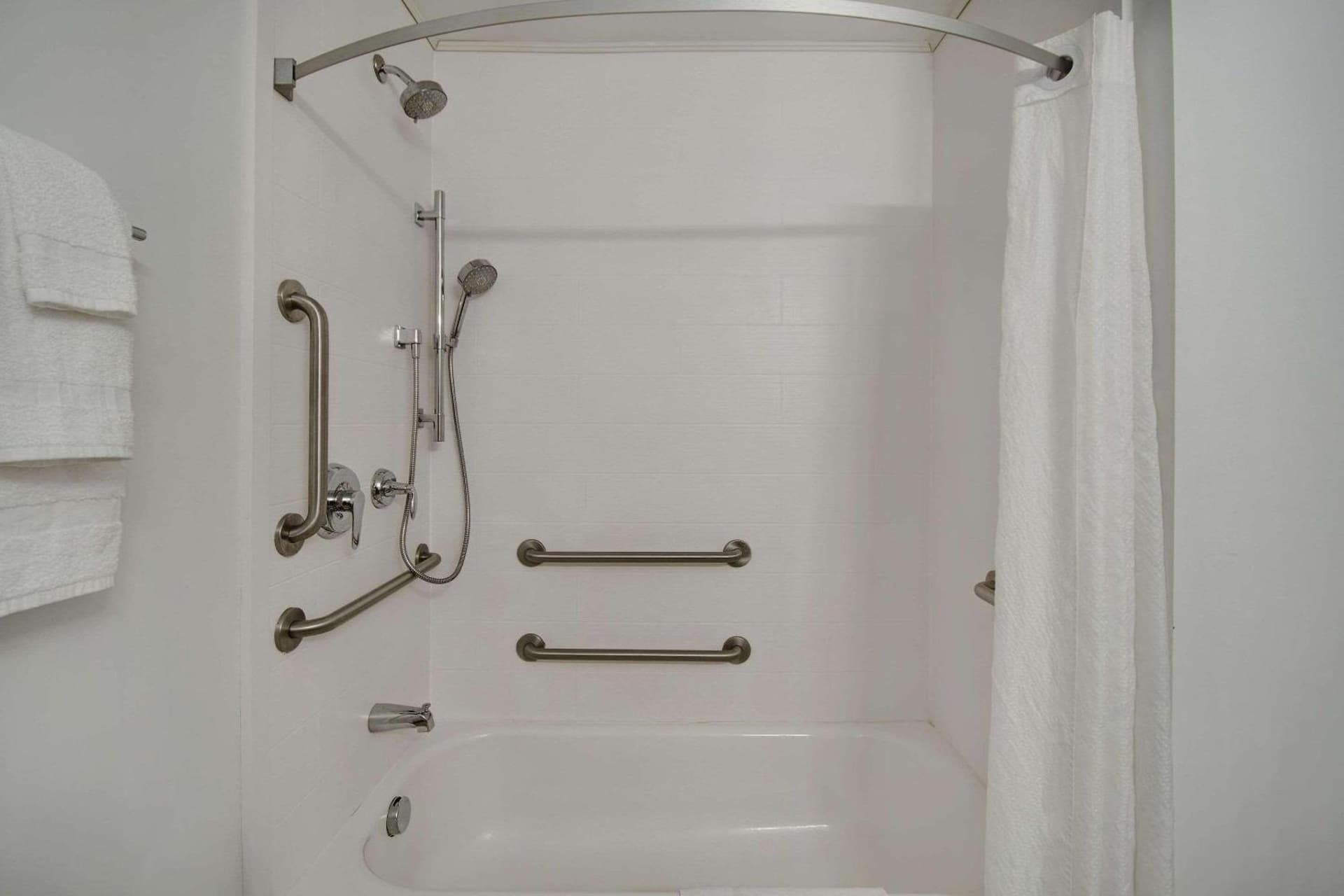 Country Inn & Suites by Radisson, Cincinnati Airport, KY gallery photo in Hebron, KY — image 30
