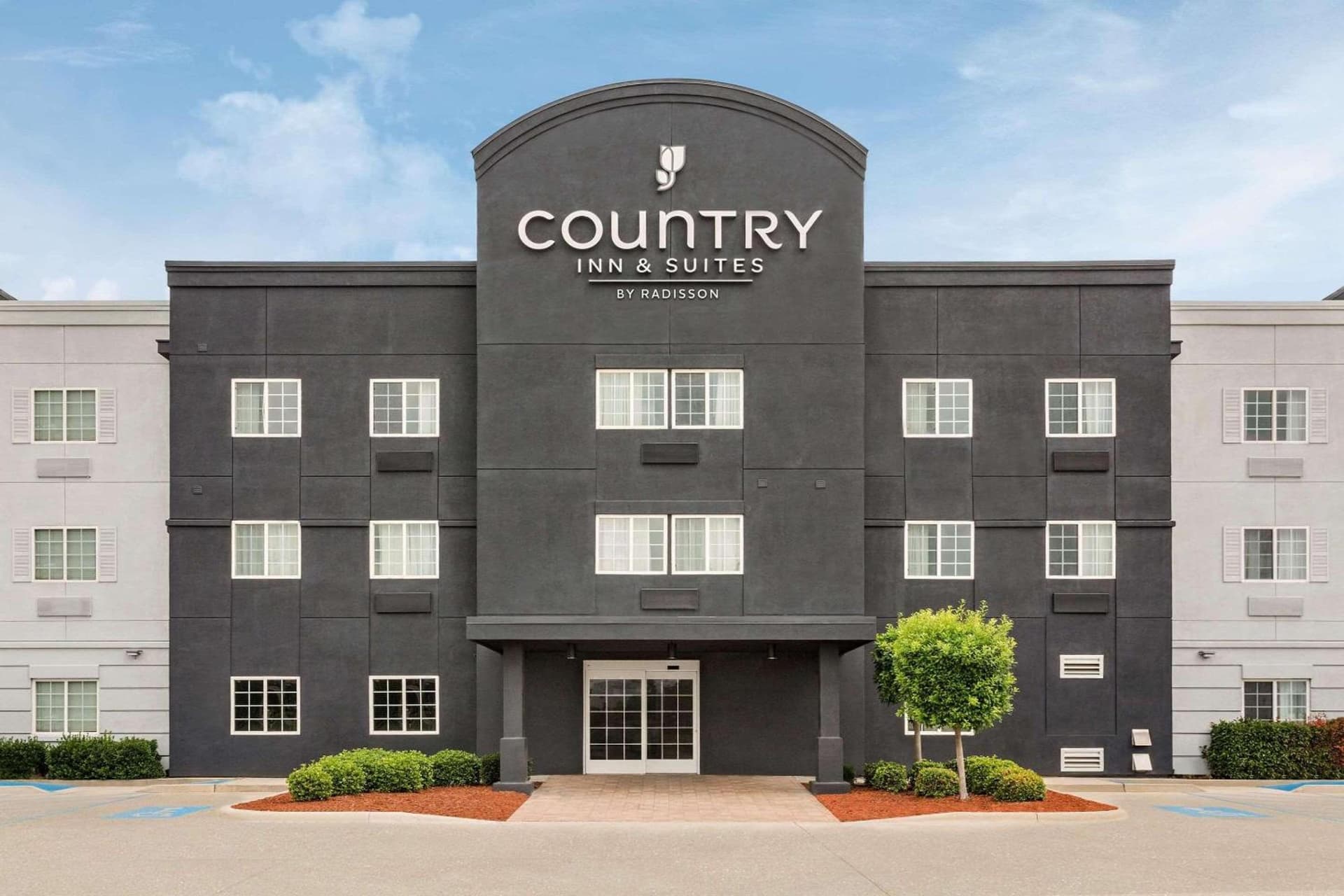 Country Inn & Suites by Radisson, Shreveport-Airport, LA featured exterior or lobby in Shreveport, LA — similar hotel
