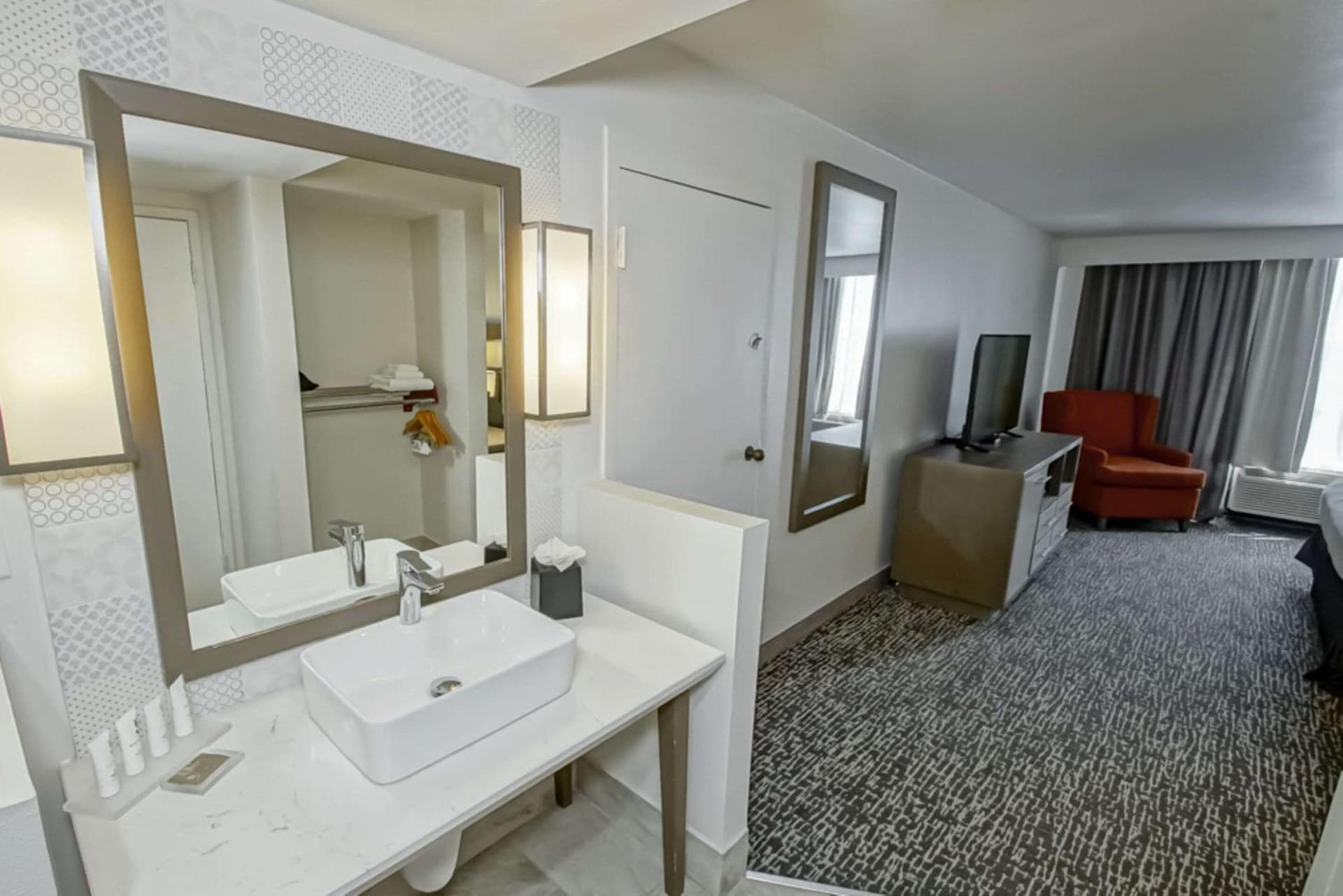 Country Inn & Suites by Radisson, New Orleans I-10 East, LA gallery photo in New Orleans, LA — image 41