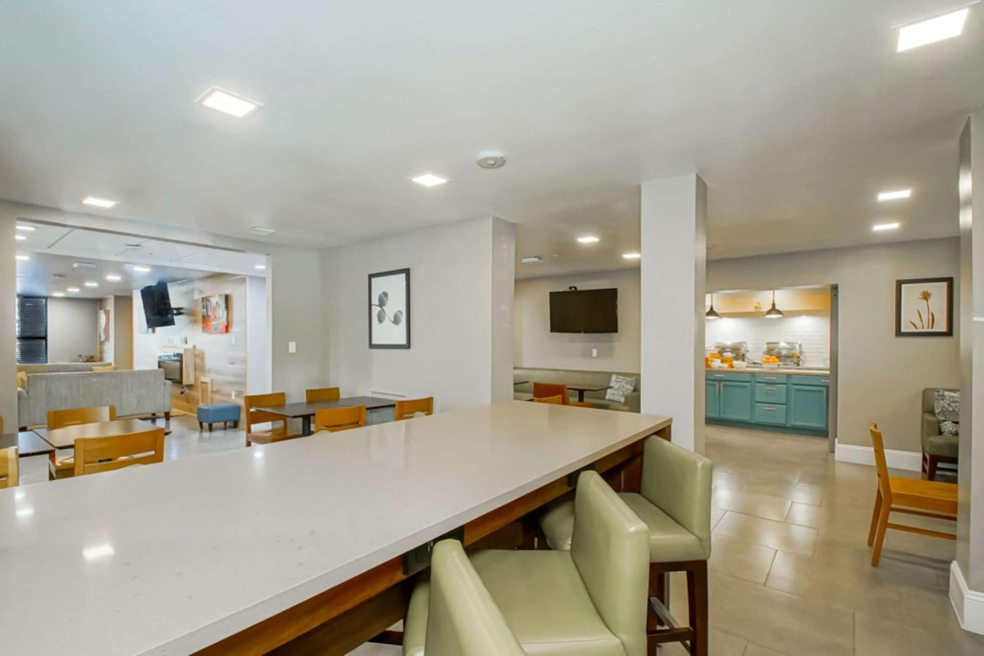 Country Inn & Suites by Radisson, New Orleans I-10 East, LA gallery photo in New Orleans, LA — image 25