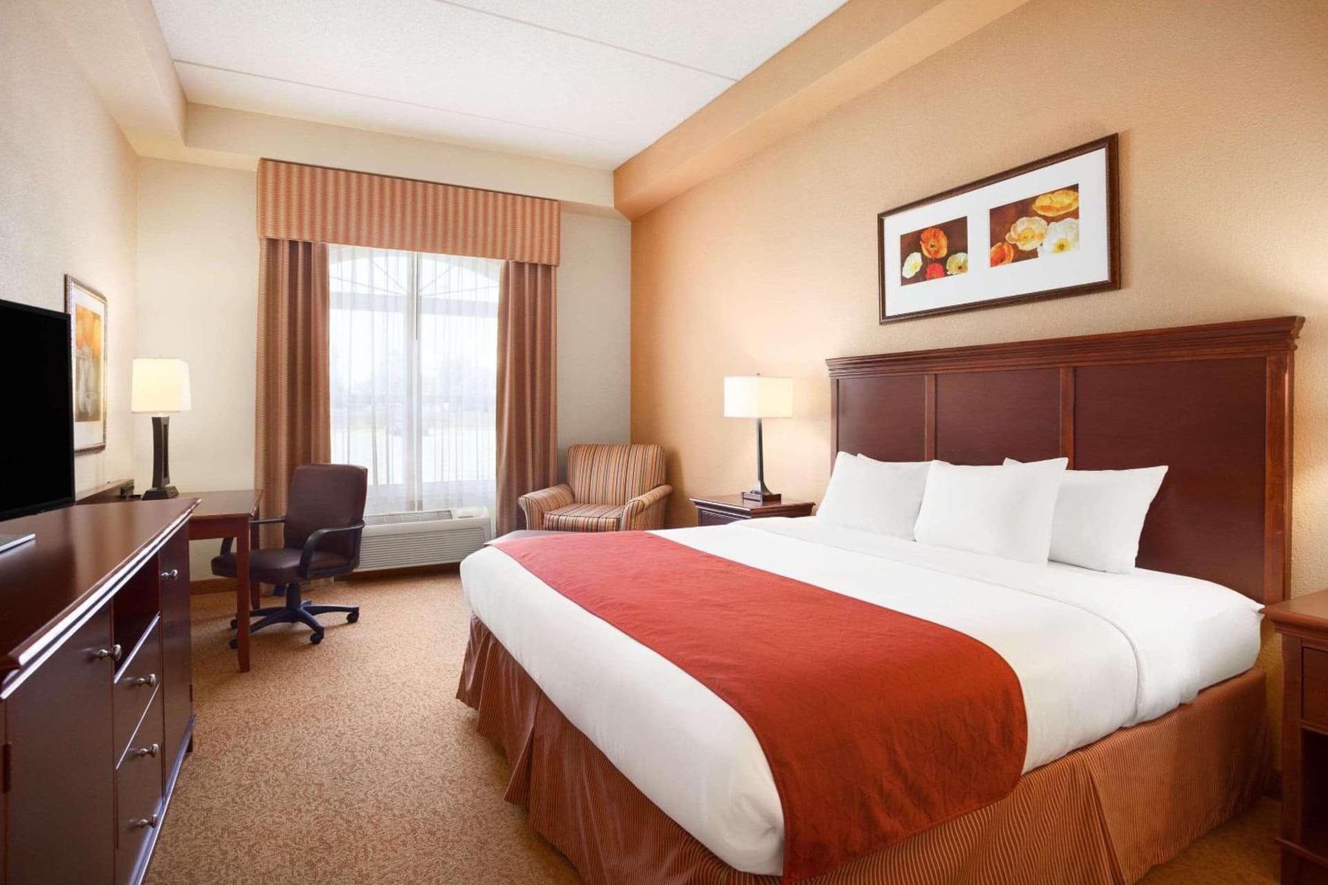 Spark by Hilton California Lexington Park property views in California, MD — gallery photo 3
