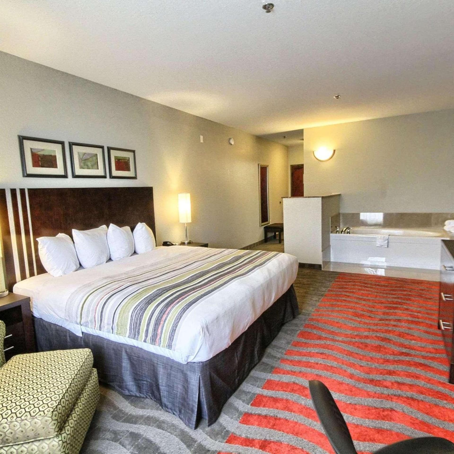 Country Inn & Suites by Radisson, Dearborn, MI gallery photo in Dearborn, MI — image 10