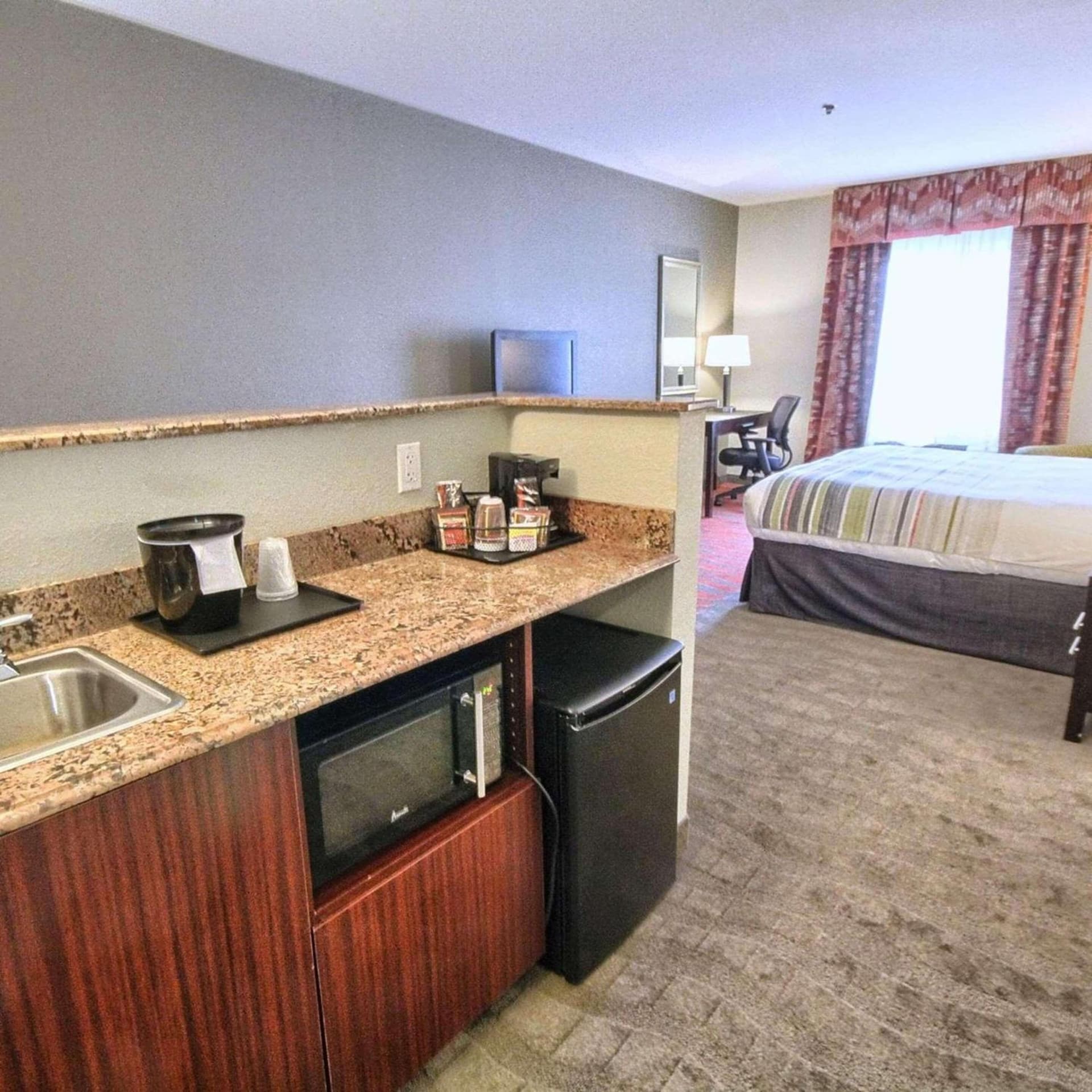 Country Inn & Suites by Radisson, Dearborn, MI gallery photo in Dearborn, MI — image 46