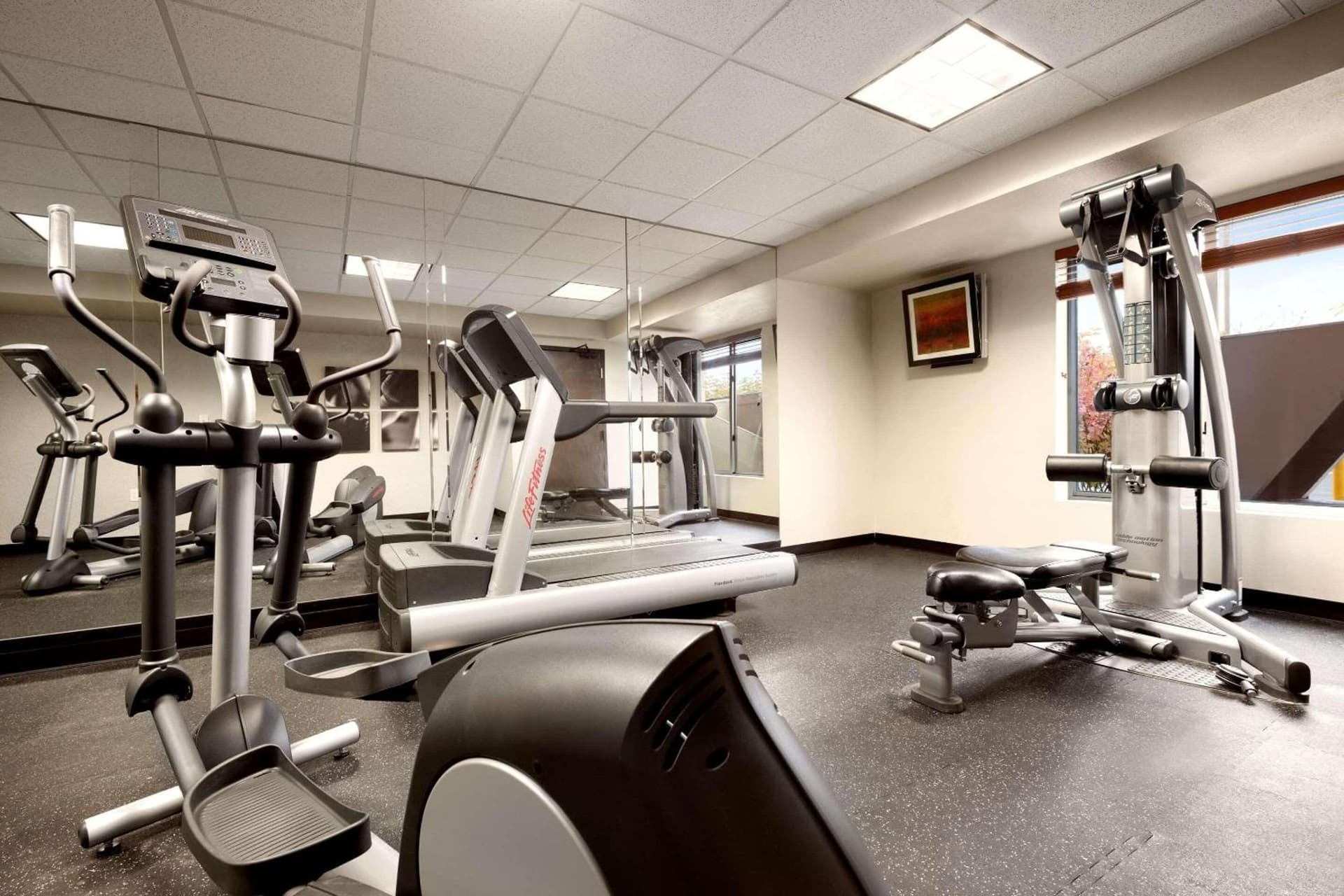 Country Inn & Suites by Radisson, Dearborn, MI gallery photo in Dearborn, MI — image 12