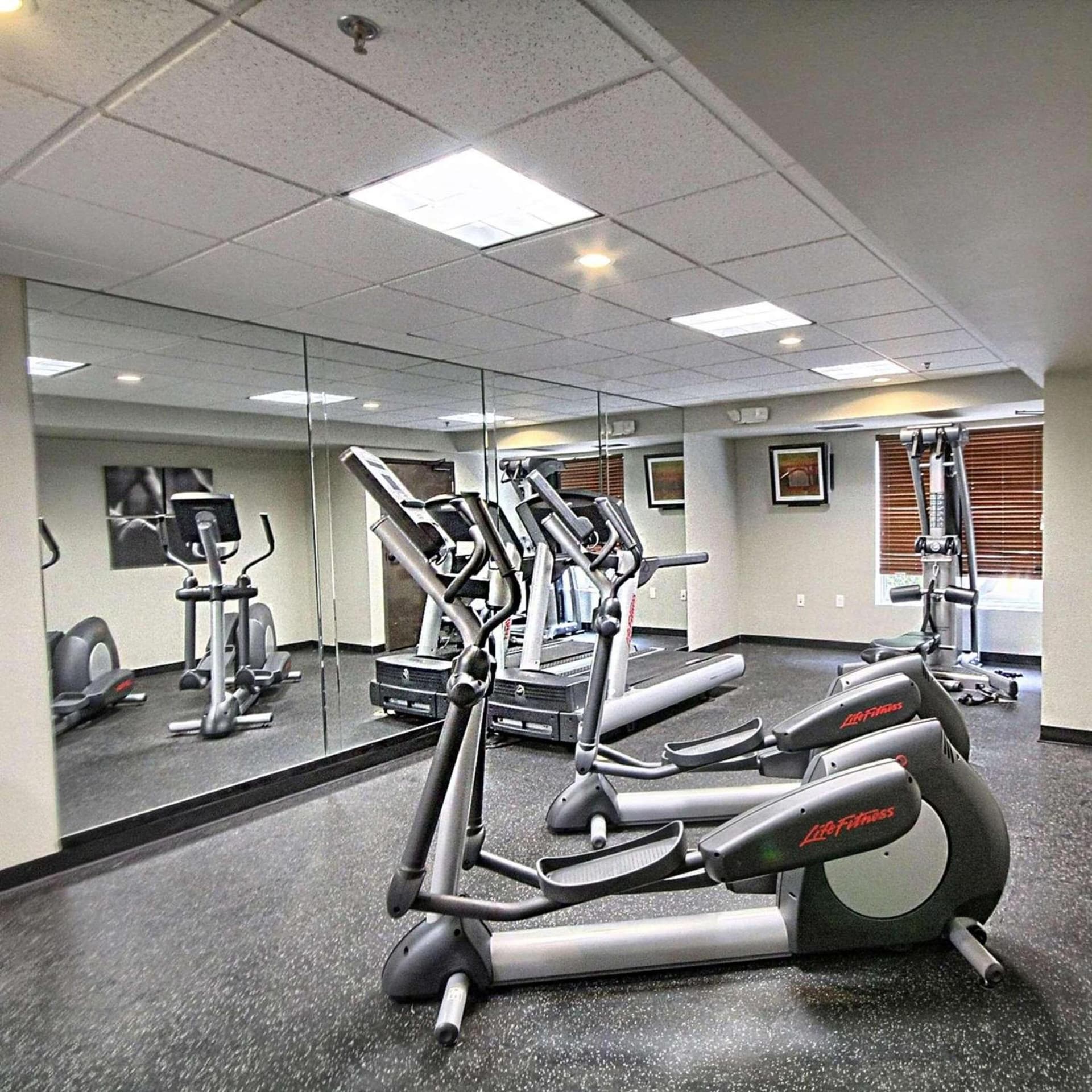Country Inn & Suites by Radisson, Dearborn, MI gallery photo in Dearborn, MI — image 30