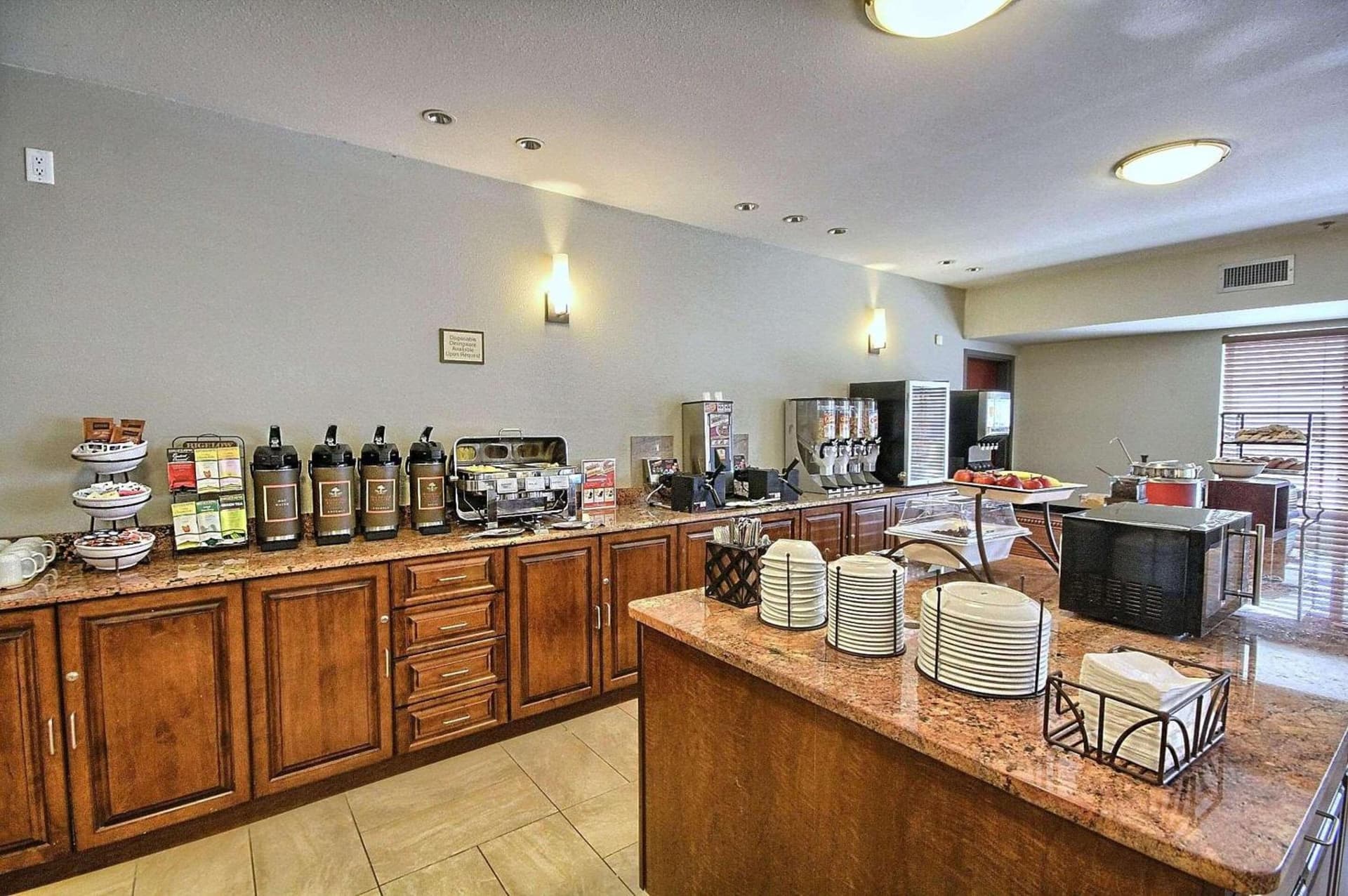 Country Inn & Suites by Radisson, Dearborn, MI gallery photo in Dearborn, MI — image 6