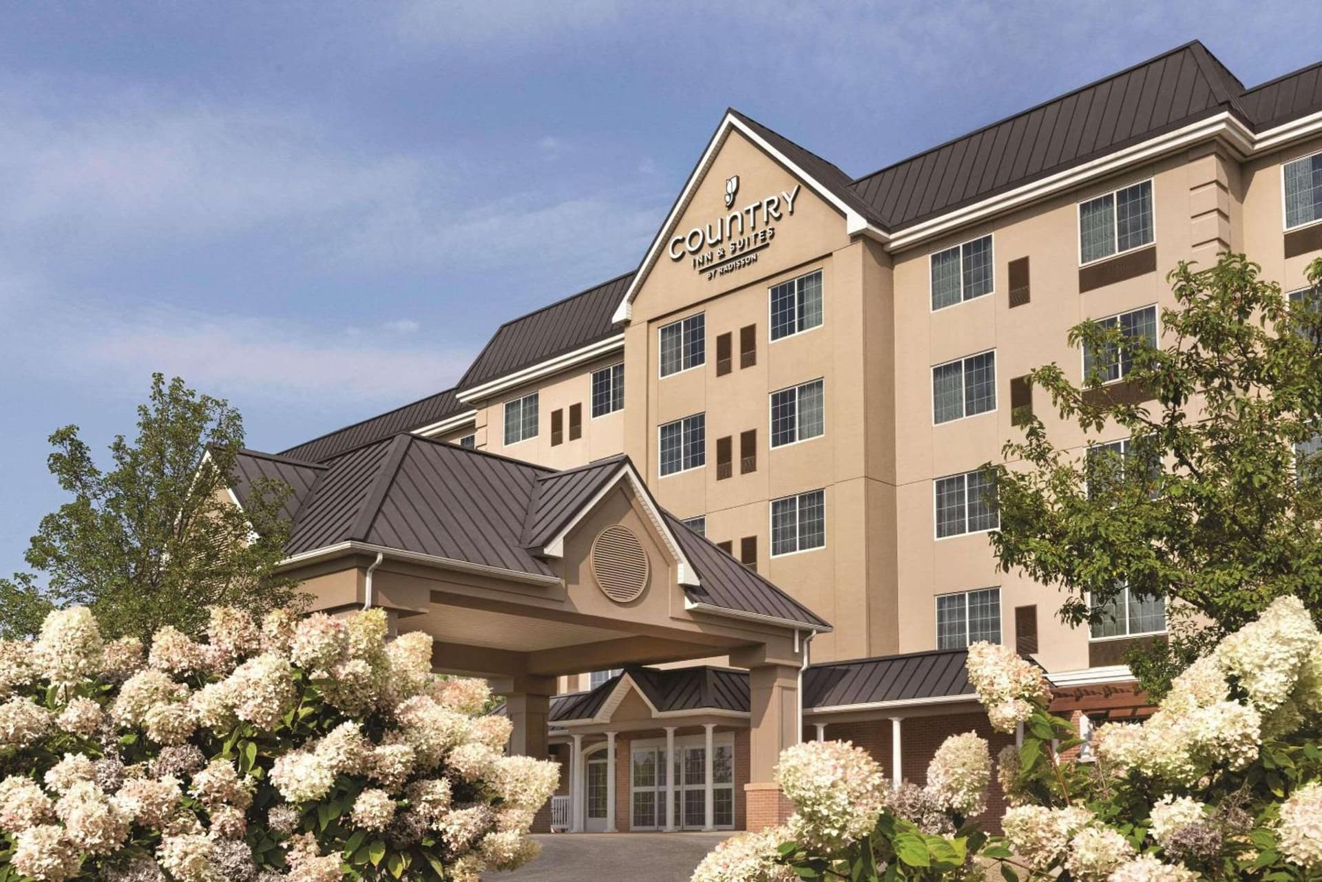 Country Inn & Suites by Radisson, Grand Rapids East, MI property views in Grand Rapids, MI — gallery photo 3