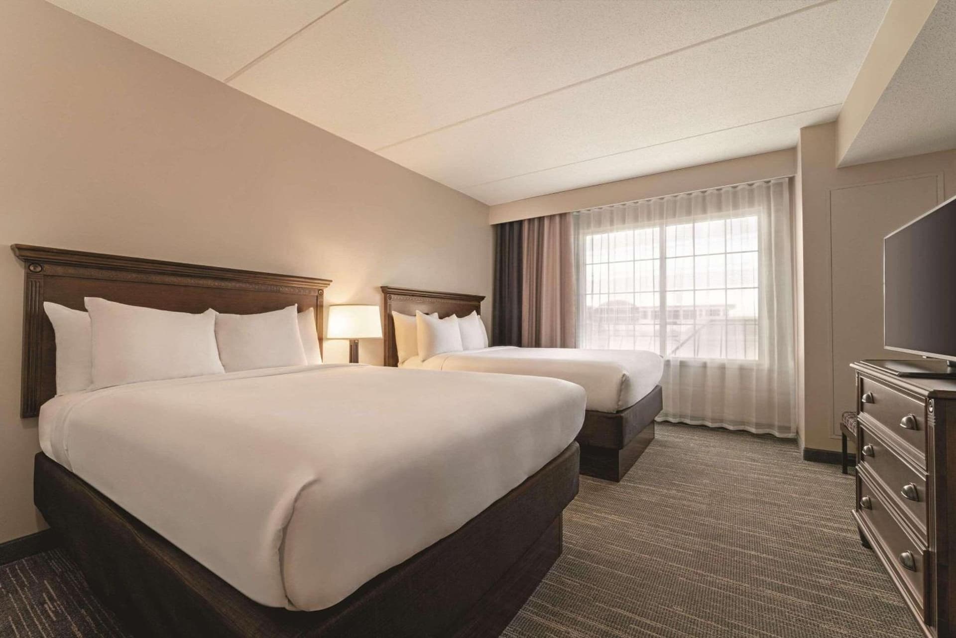 Country Inn & Suites by Radisson, Grand Rapids East, MI interior in Grand Rapids, MI — gallery photo 2