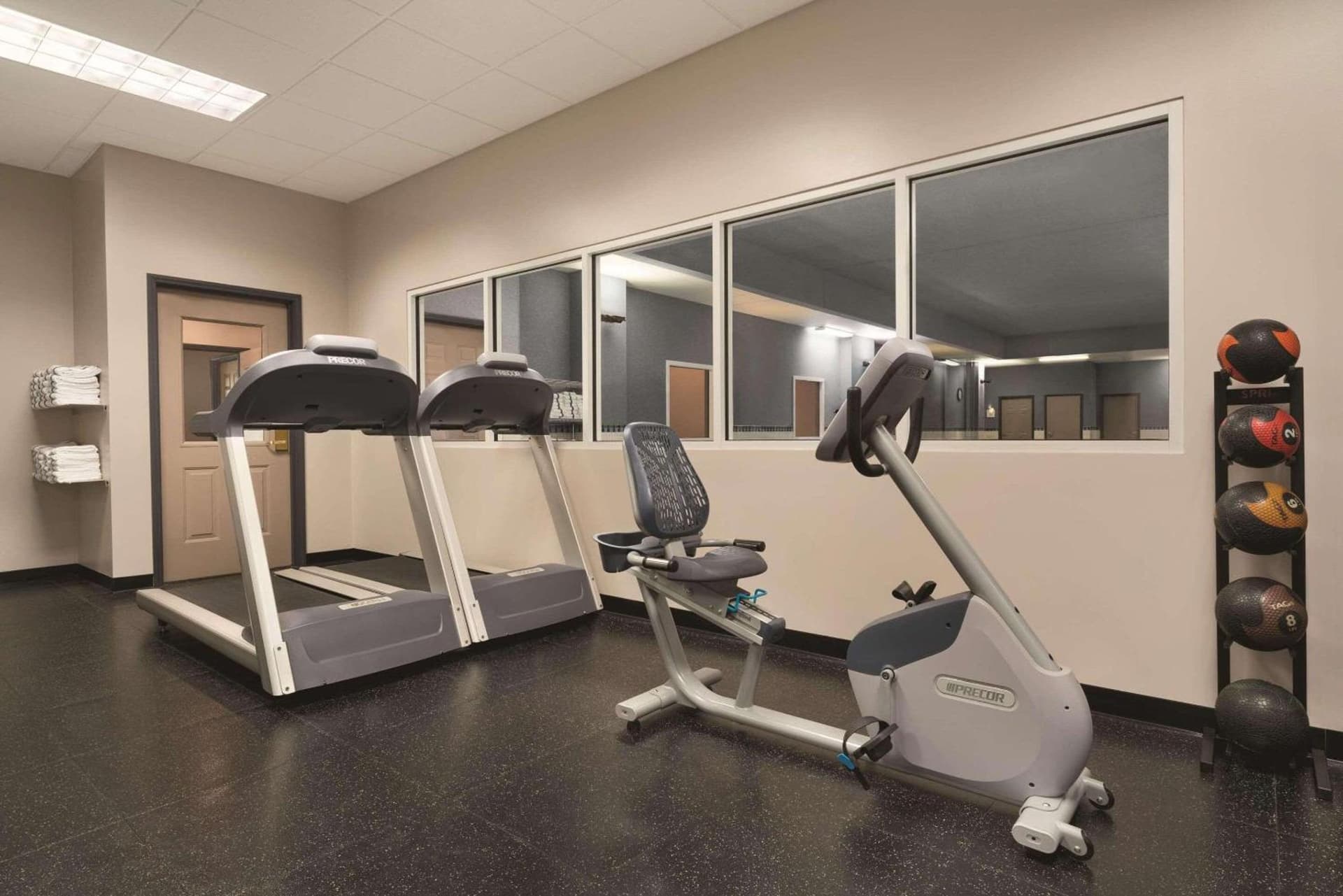 Country Inn & Suites by Radisson, Grand Rapids East, MI gallery photo in Grand Rapids, MI — image 48