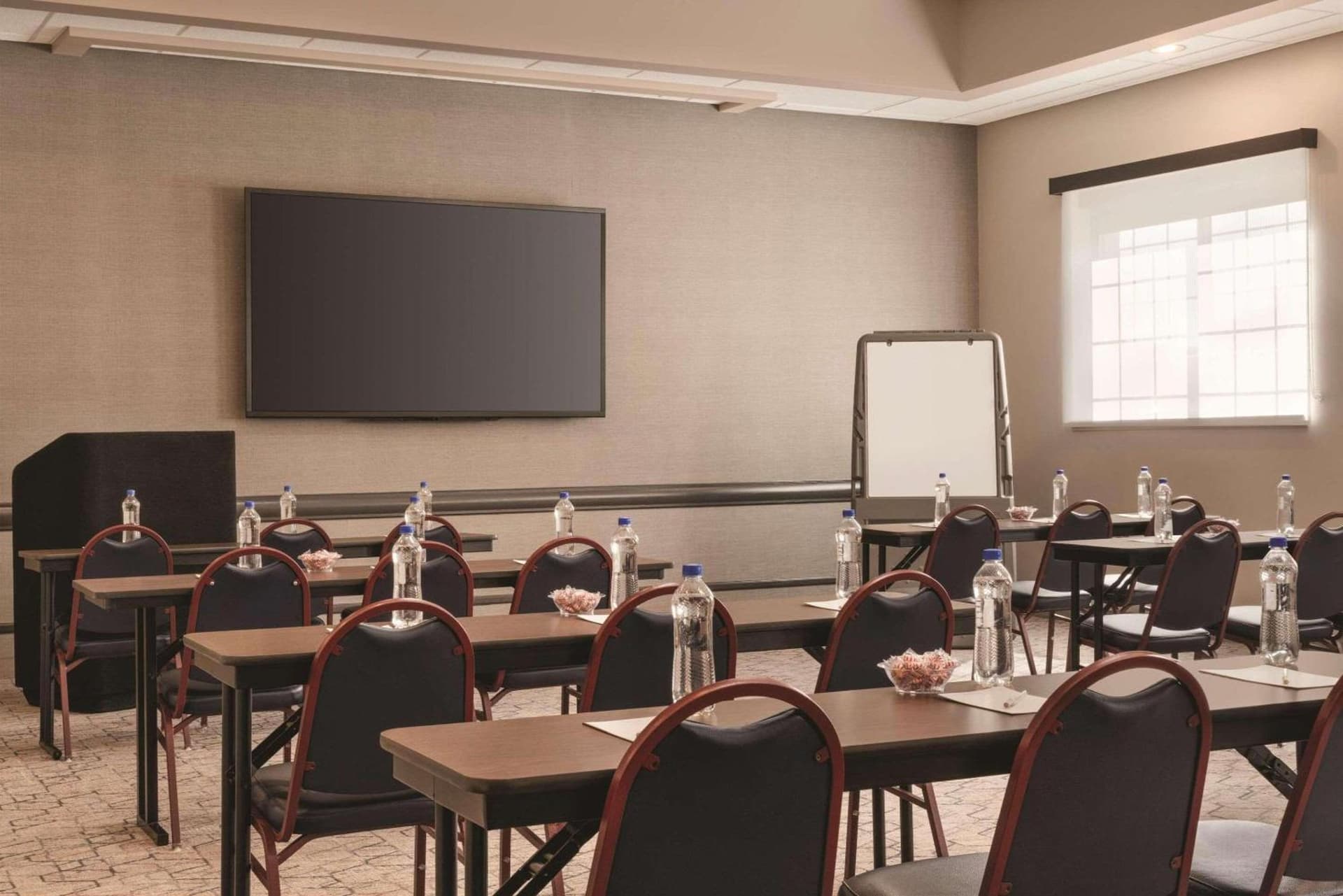 Country Inn & Suites by Radisson, Grand Rapids East, MI gallery photo in Grand Rapids, MI — image 14