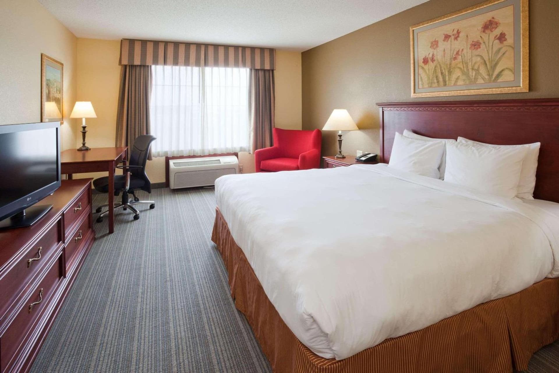 Country Inn & Suites by Radisson, Willmar, MN property views in Willmar, MN — gallery photo 3