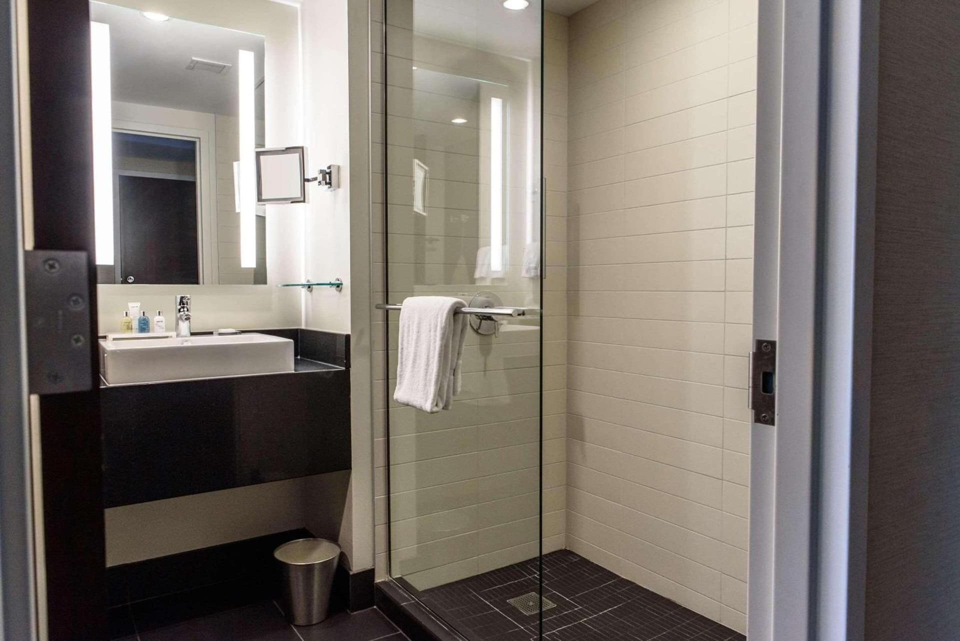 Radisson Blu Mall of America gallery photo in Bloomington, MN — image 110