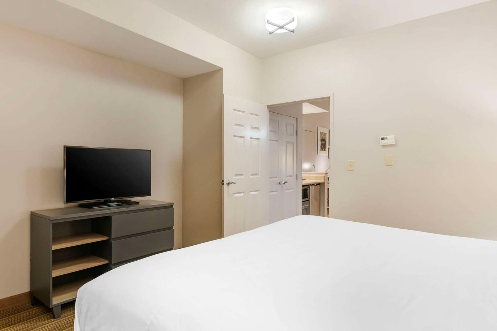 Country Inn & Suites by Radisson, Columbia, MO gallery photo in Columbia, MO — image 24