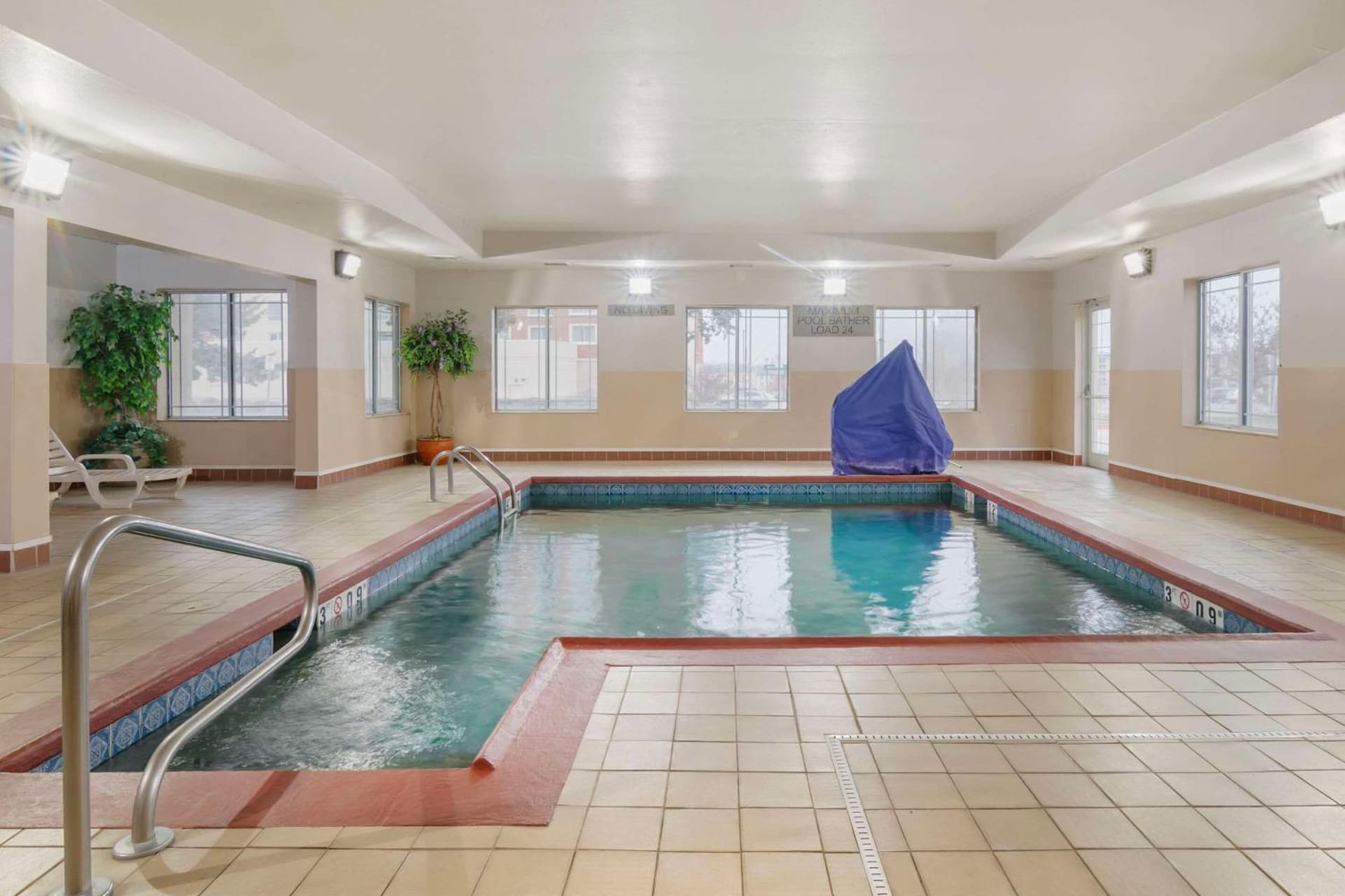 Country Inn & Suites by Radisson, Columbia, MO gallery photo in Columbia, MO — image 37