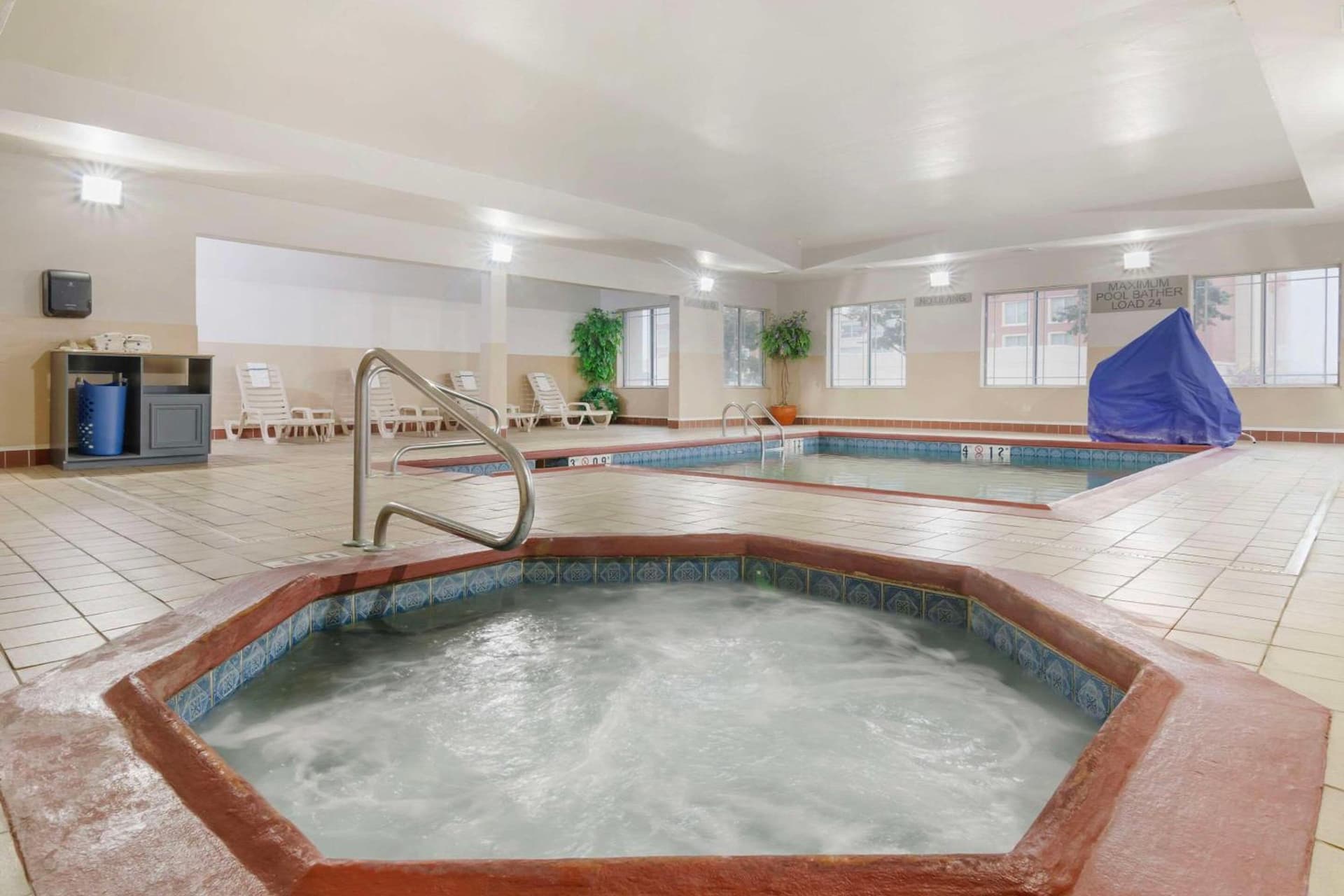 Country Inn & Suites by Radisson, Columbia, MO gallery photo in Columbia, MO — image 12