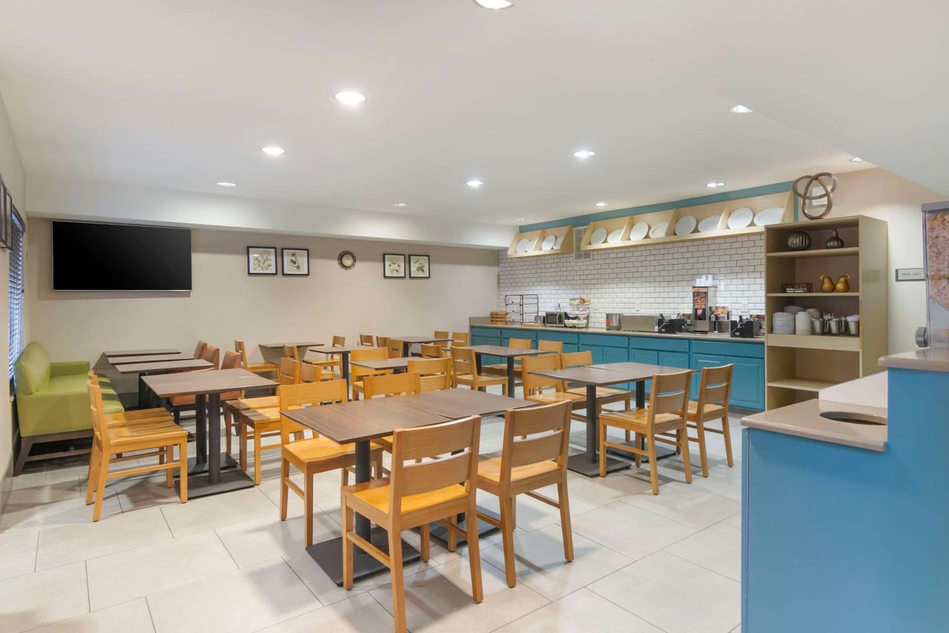 Country Inn & Suites by Radisson, Columbia, MO gallery photo in Columbia, MO — image 7
