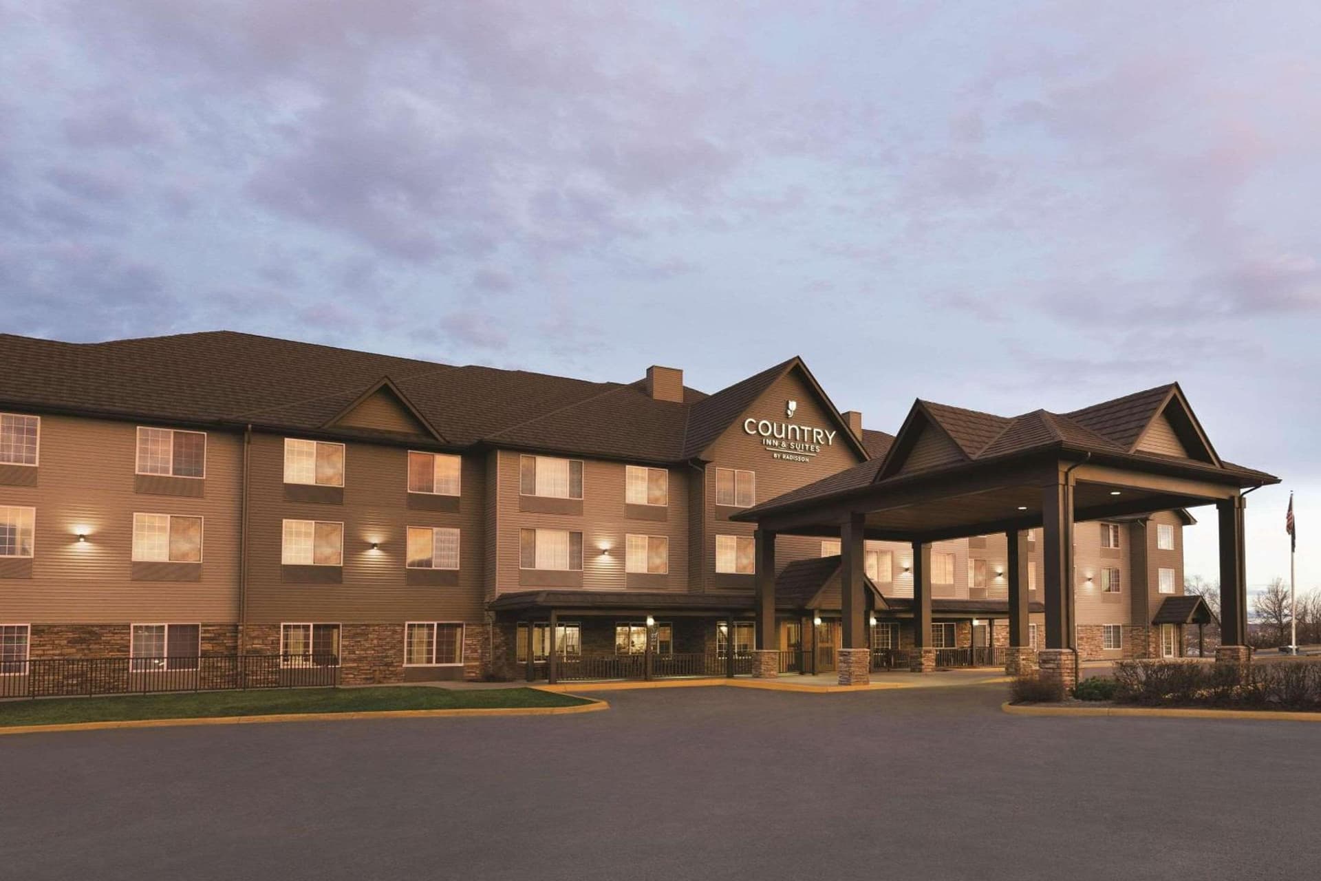 Country Inn & Suites by Radisson, Billings, MT featured exterior or lobby in Billings, MT — similar hotel