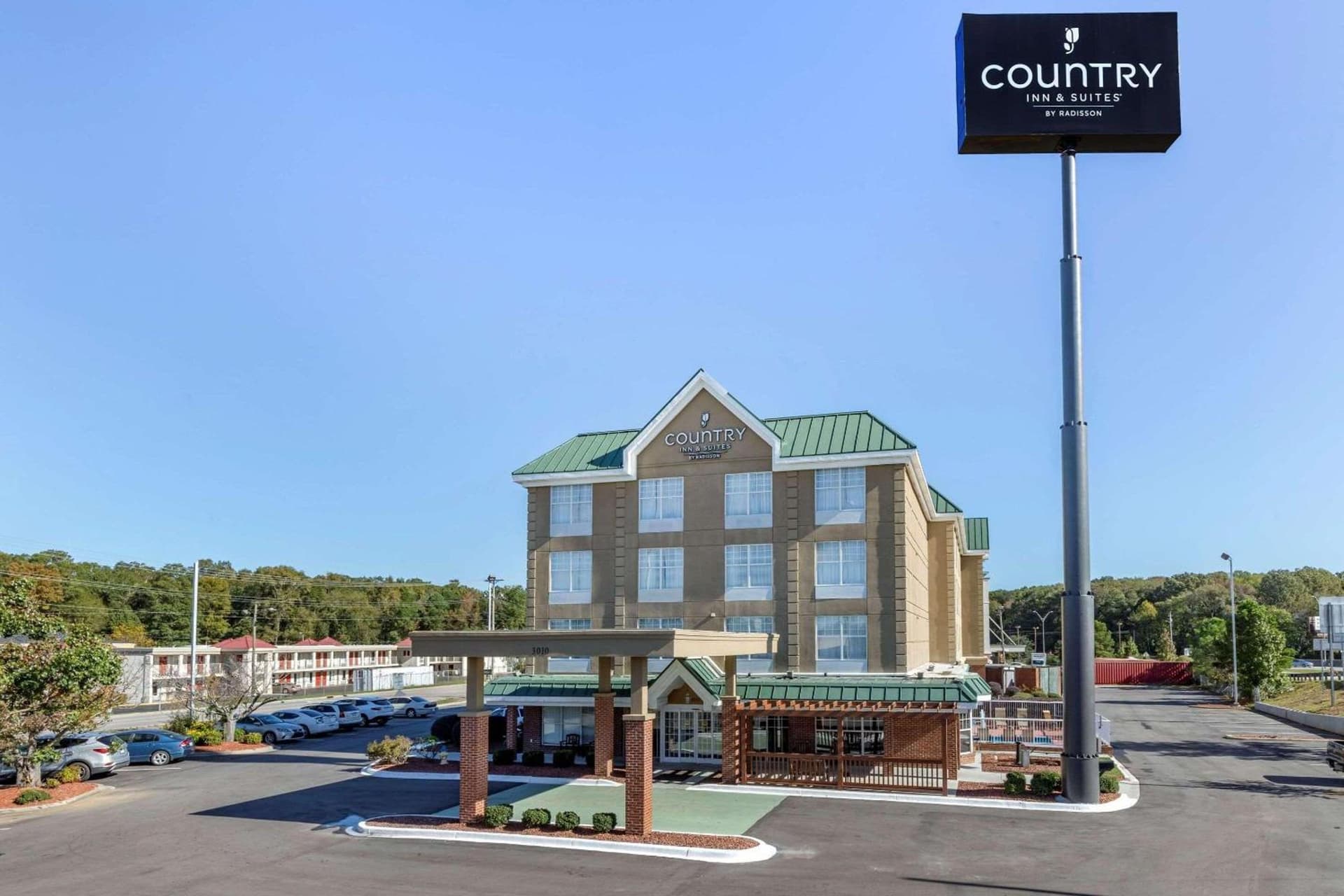 Country Inn & Suites by Radisson, Lumberton, NC featured exterior or lobby in Lumberton, NC — similar hotel