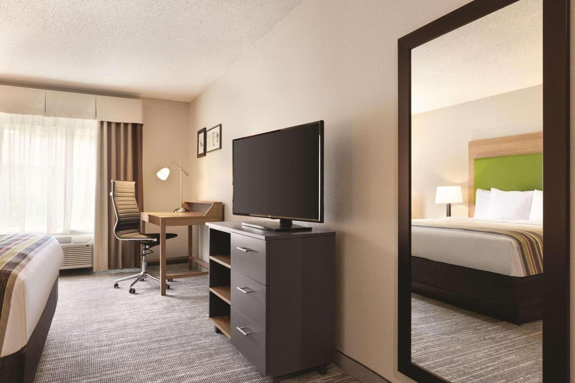 Country Inn & Suites by Radisson, Greensboro, NC gallery photo in Greensboro, NC — image 21