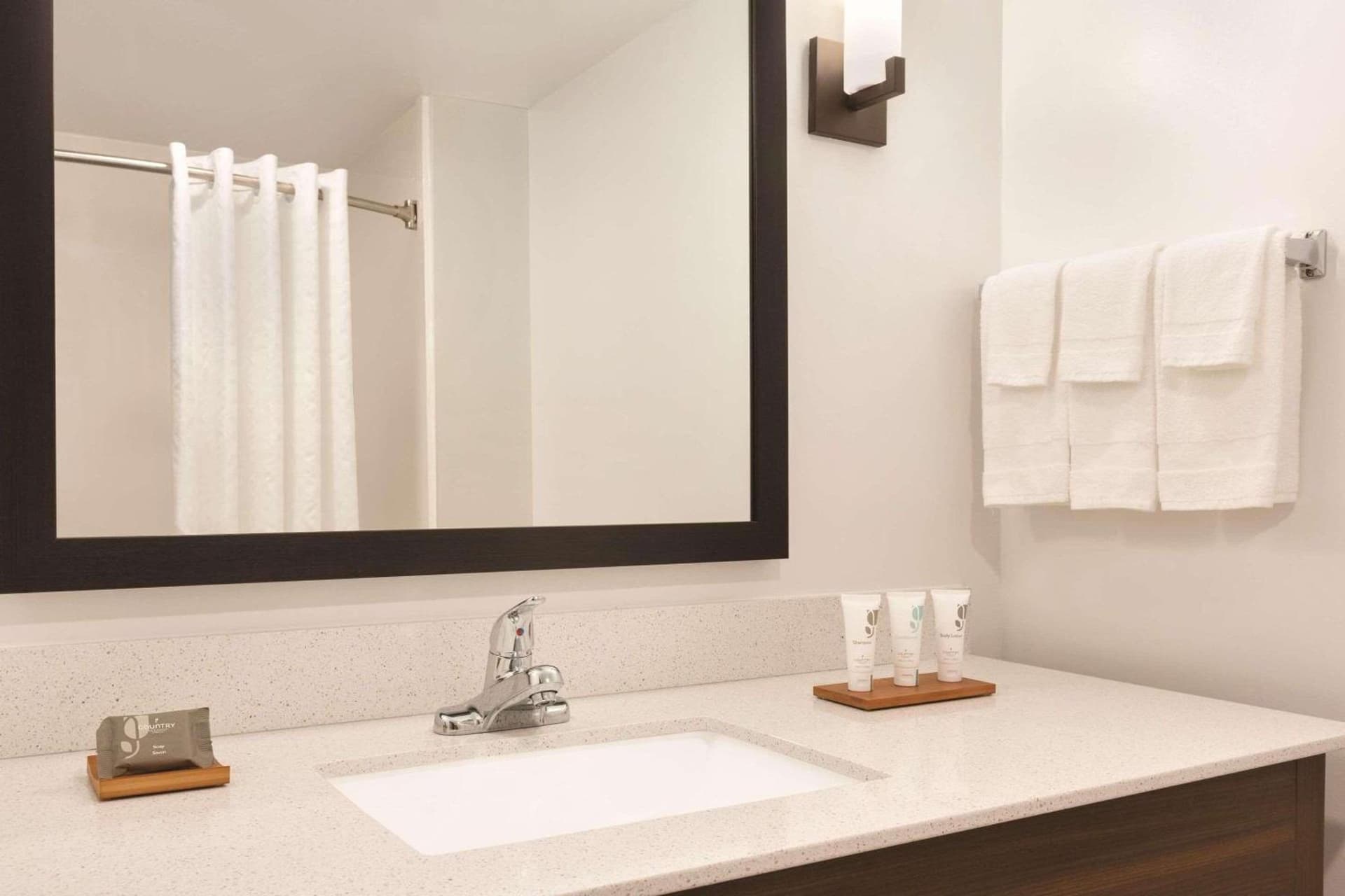 Country Inn & Suites by Radisson, Greensboro, NC gallery photo in Greensboro, NC — image 33