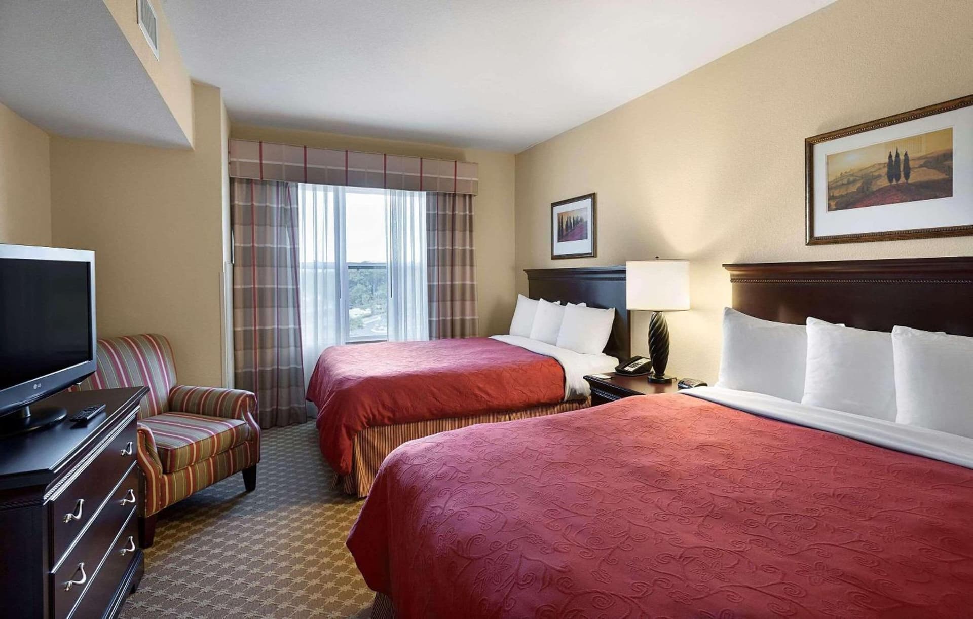 Comfort Inn & Suites Concord - Kannapolis gallery photo in Concord, NC — image 17