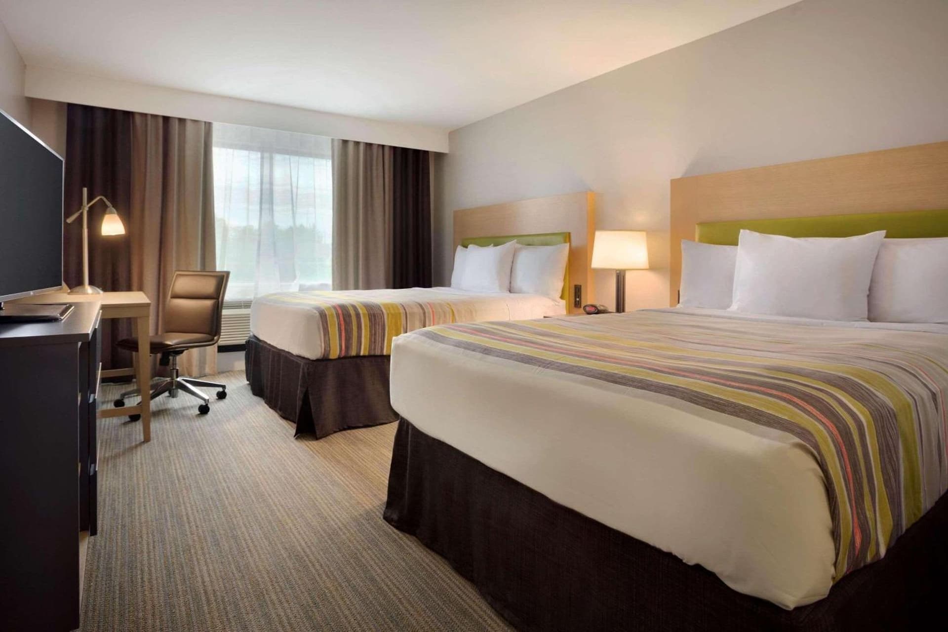 Country Inn & Suites by Radisson Asheville River Arts District interior in Asheville, NC — gallery photo 2