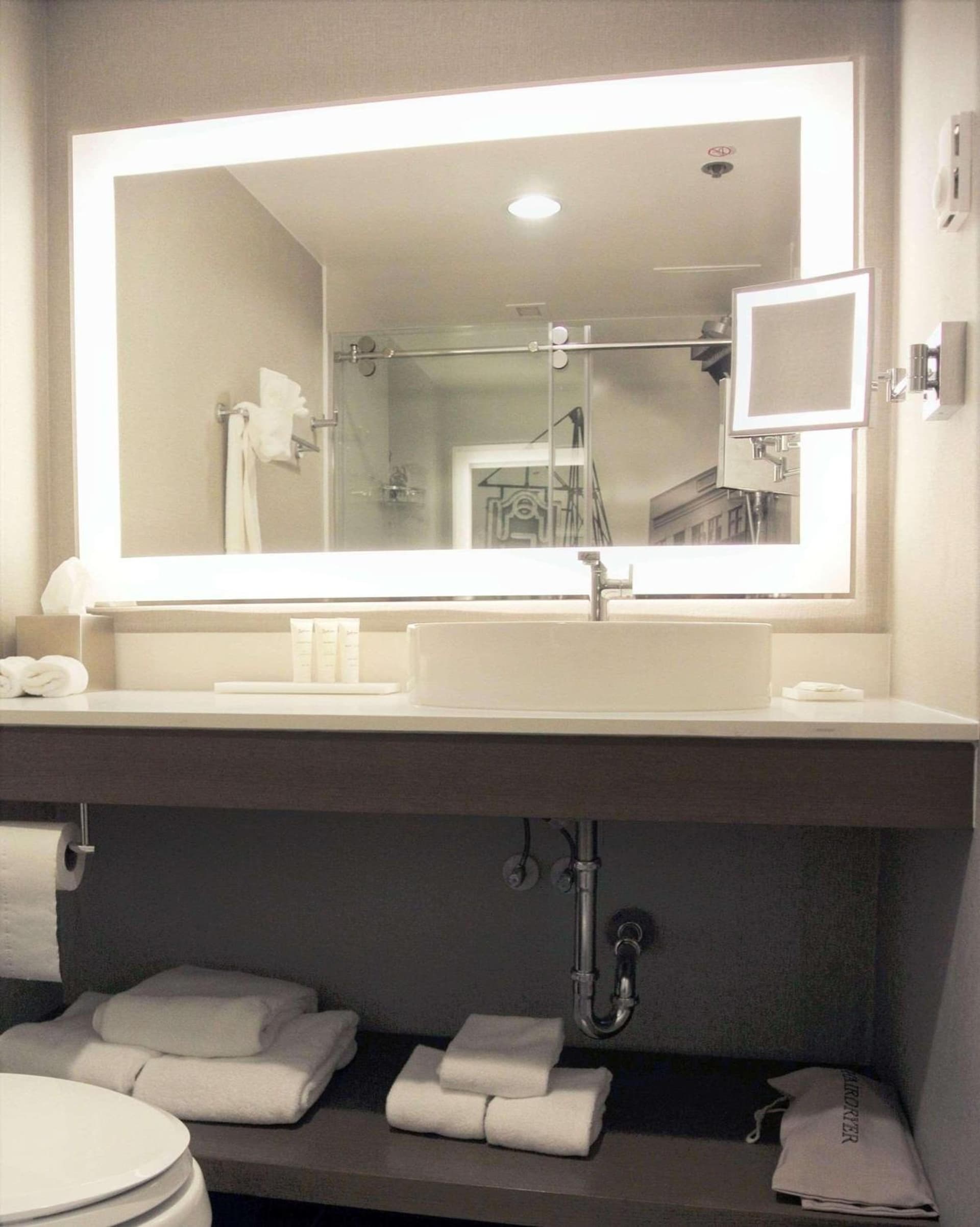 Radisson Blu Fargo gallery photo in Fargo, ND — image 11