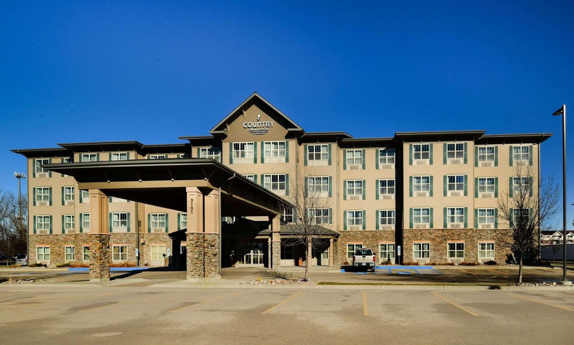 Country Inn & Suites by Radisson, Grand Forks, ND featured exterior or lobby in Grand Forks, ND — similar hotel