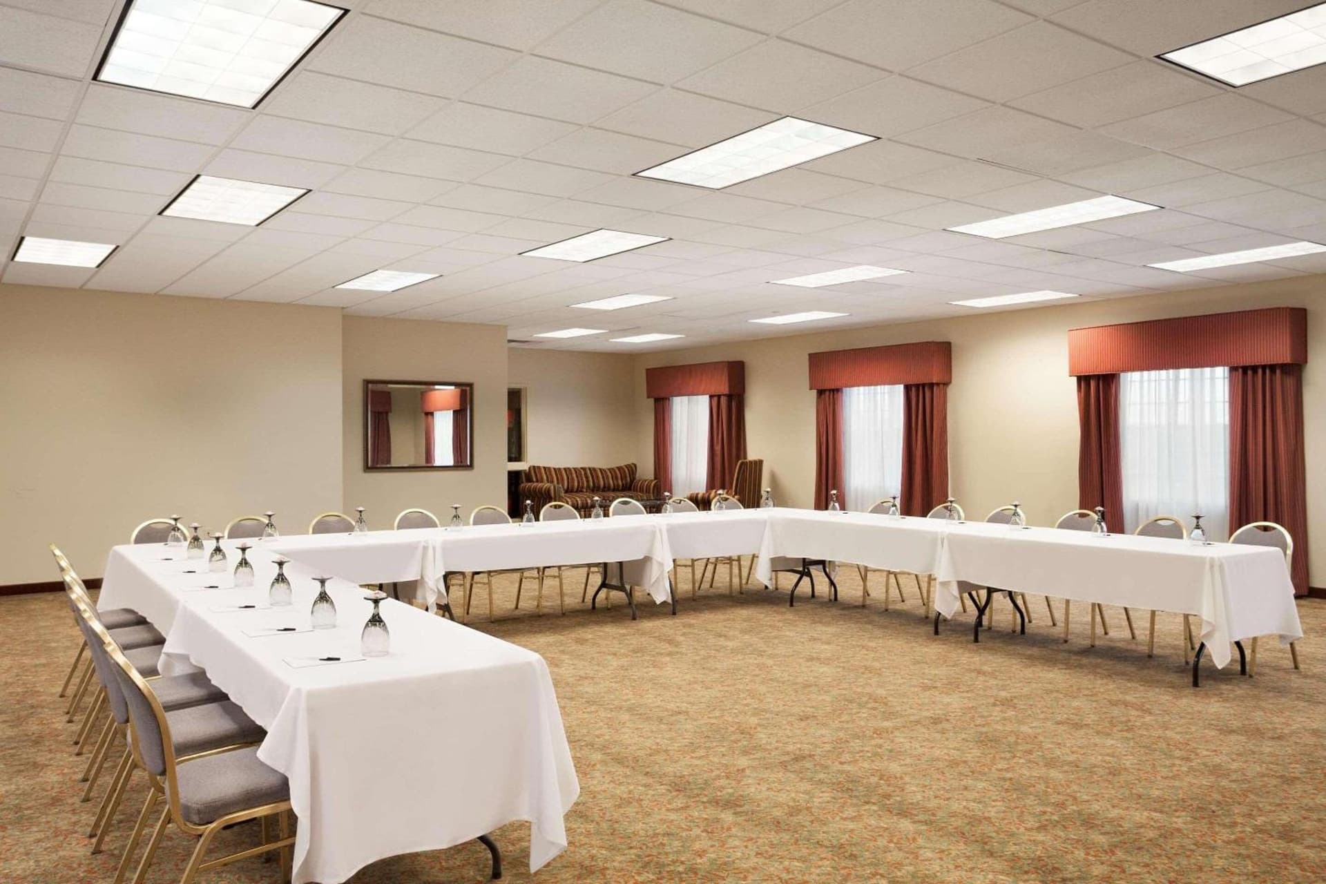 Four Points by Sheraton Bedford Manchester Airport gallery photo in Bedford — image 14