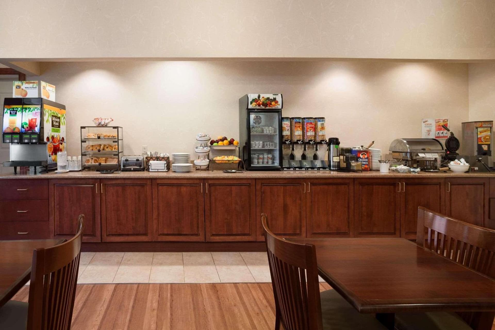 Four Points by Sheraton Bedford Manchester Airport gallery photo in Bedford — image 10