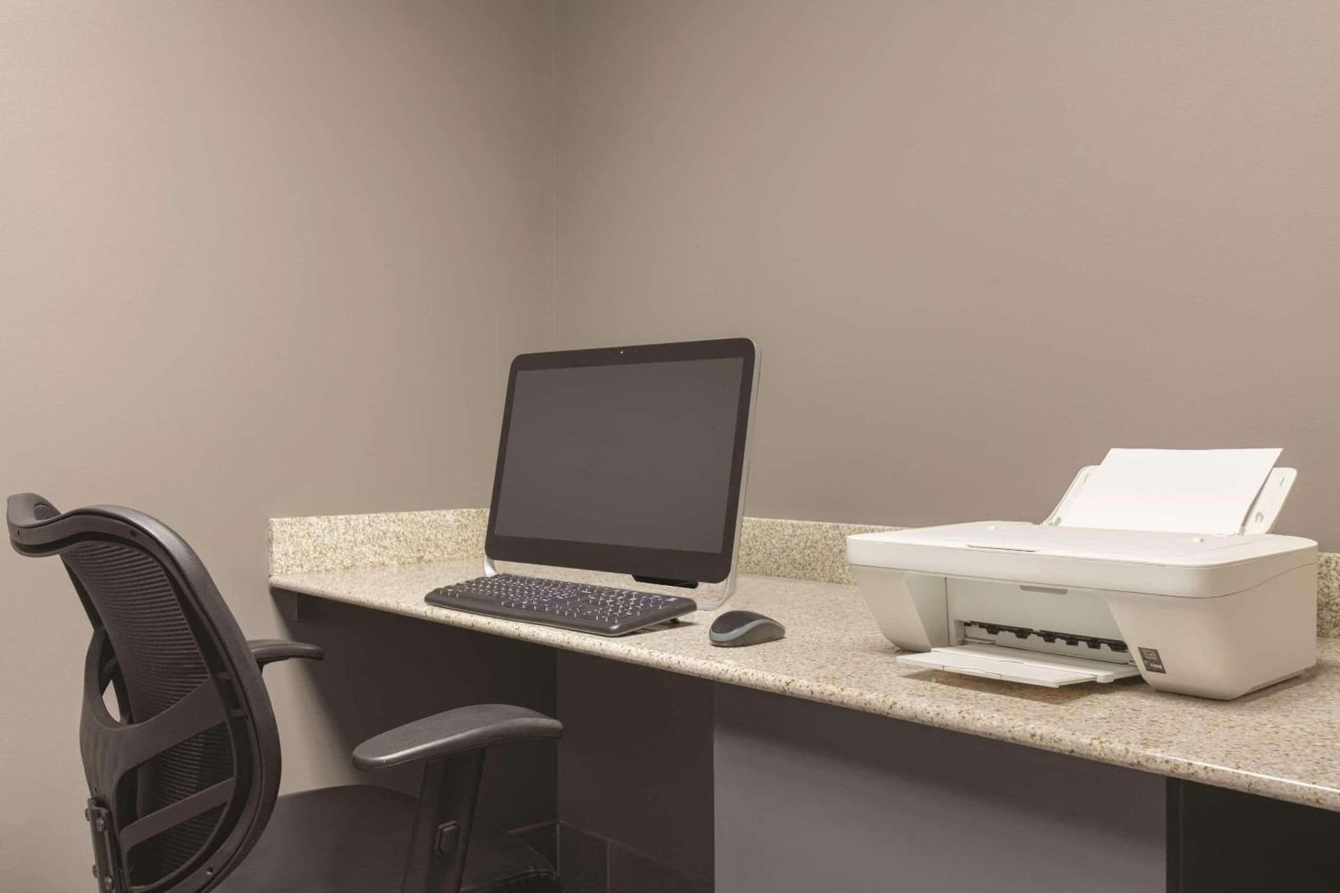 Country Inn & Suites by Radisson, Port Clinton, OH gallery photo in Port Clinton, OH — image 13
