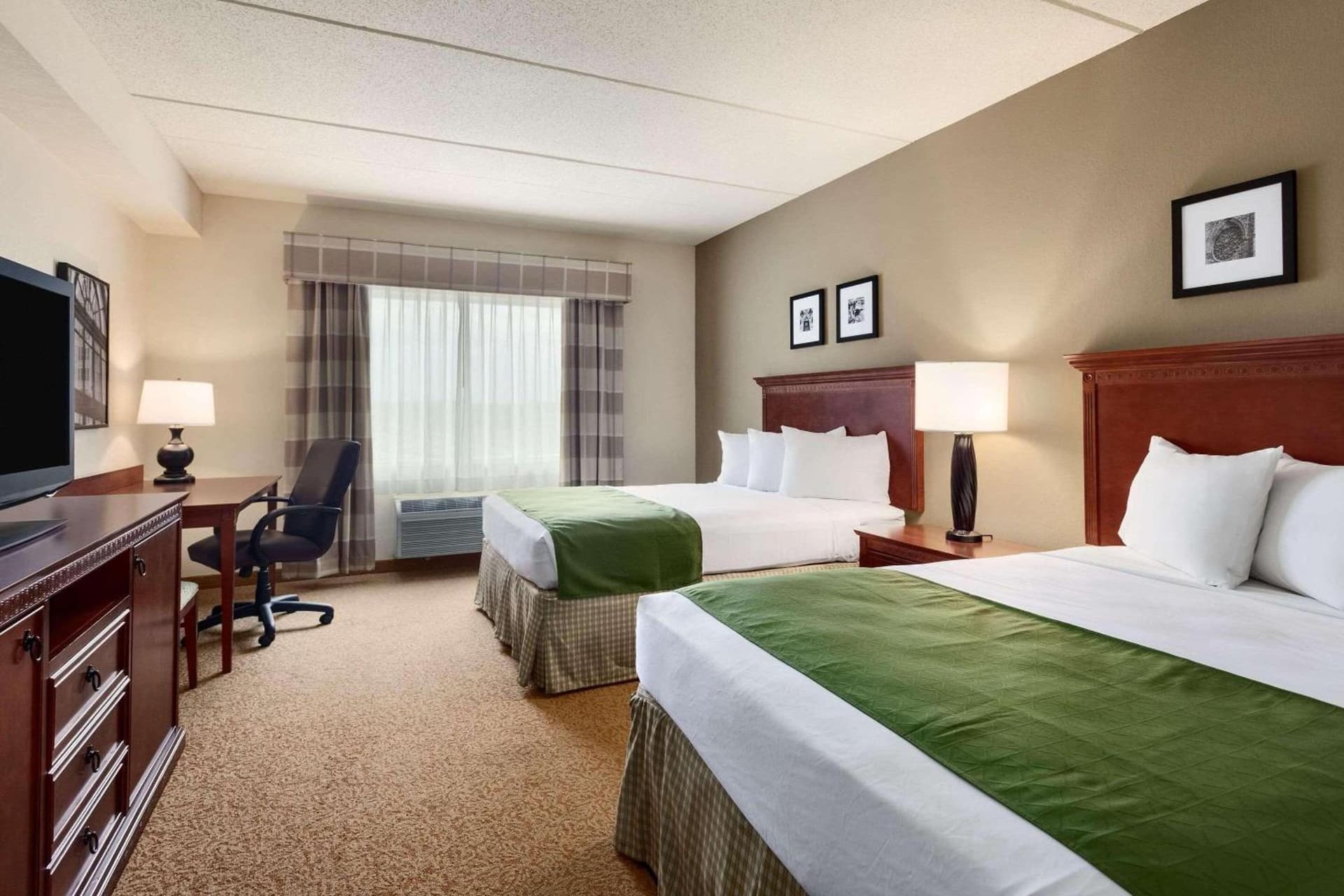 Country Inn & Suites by Radisson, Buffalo South I-90, NY gallery photo in West Seneca — image 27