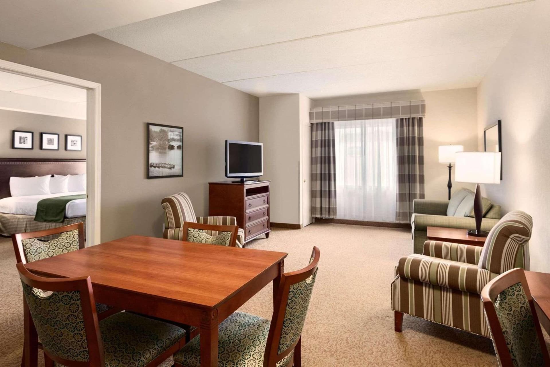 Country Inn & Suites by Radisson, Buffalo South I-90, NY gallery photo in West Seneca — image 8