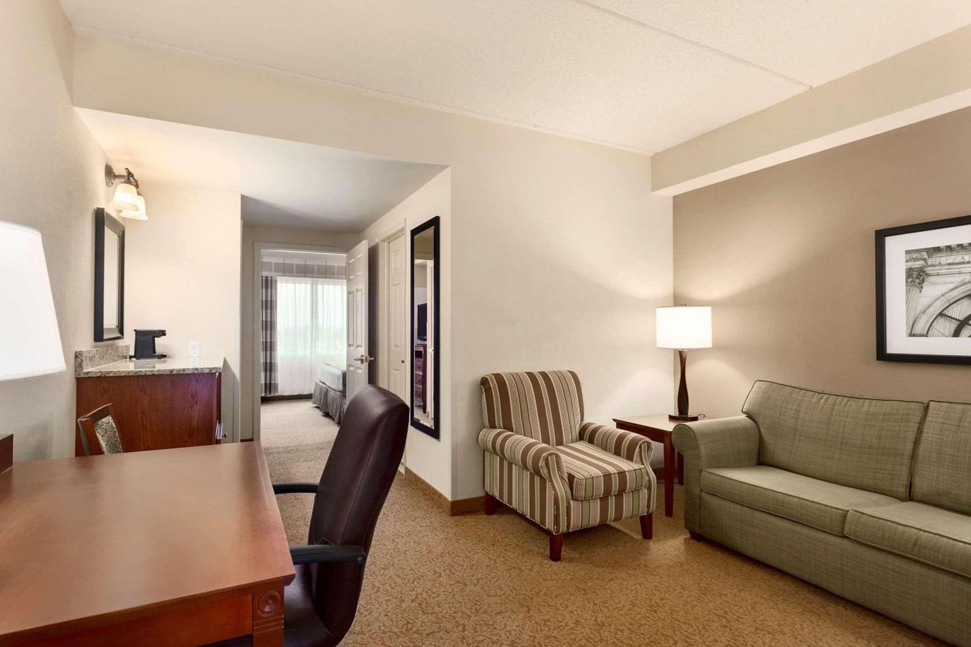 Country Inn & Suites by Radisson, Buffalo South I-90, NY gallery photo in West Seneca — image 9