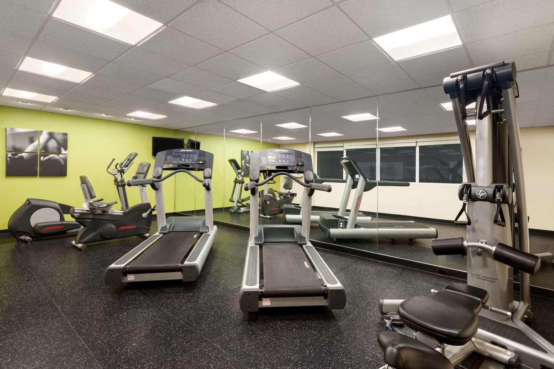 Country Inn & Suites by Radisson, Buffalo South I-90, NY gallery photo in West Seneca — image 10